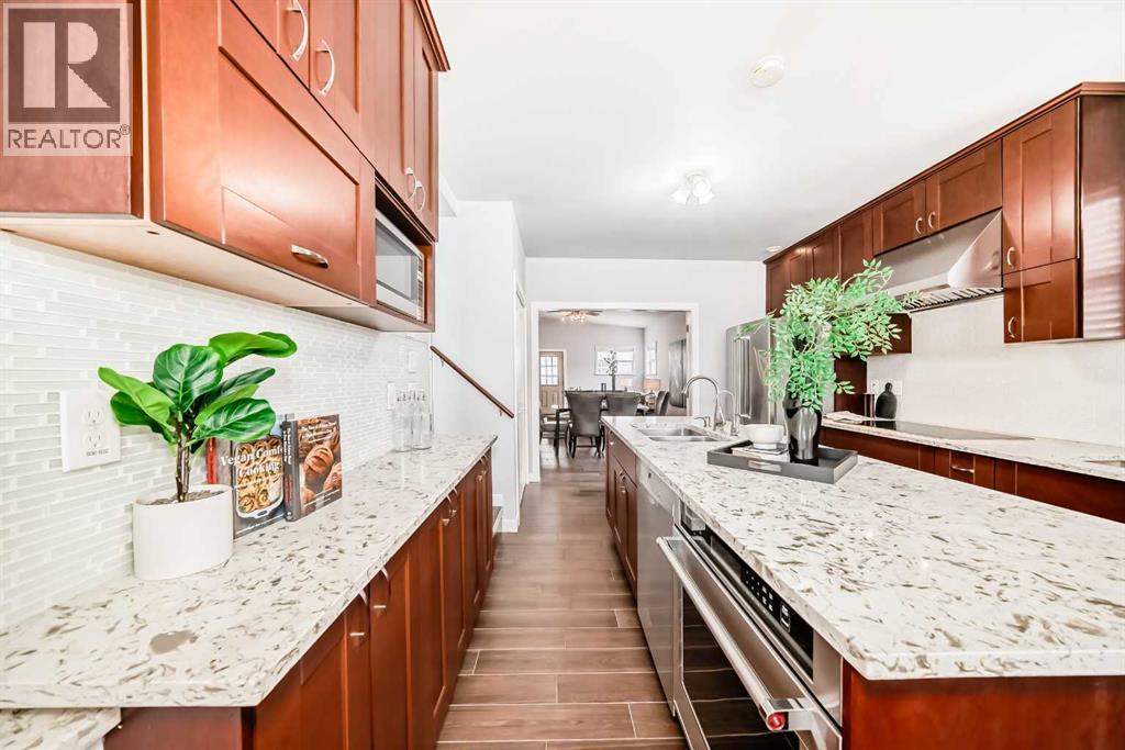 Single Family House Bungalow for Sale in  Dalton Drive NW Dalhousie Calgary 