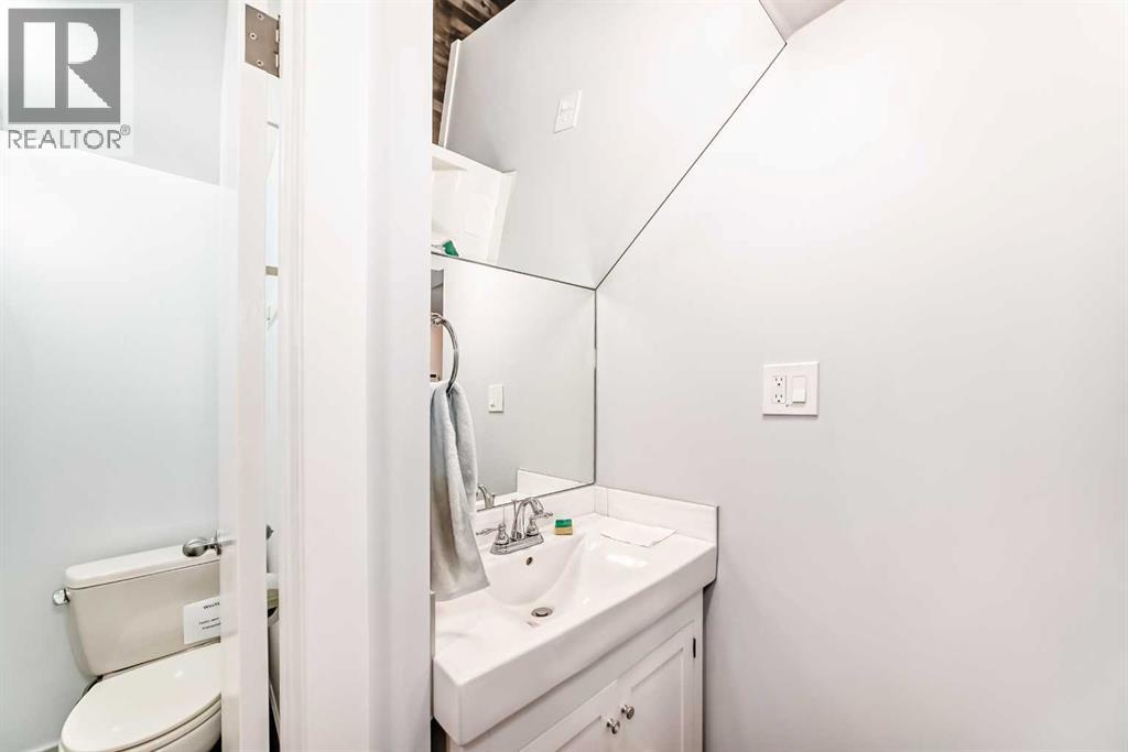 Single Family House Bungalow for Sale in  Dalton Drive NW Dalhousie Calgary 