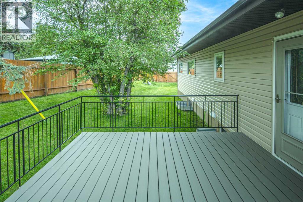 Single Family House Bungalow for Sale in  Dalton Drive NW Dalhousie Calgary 