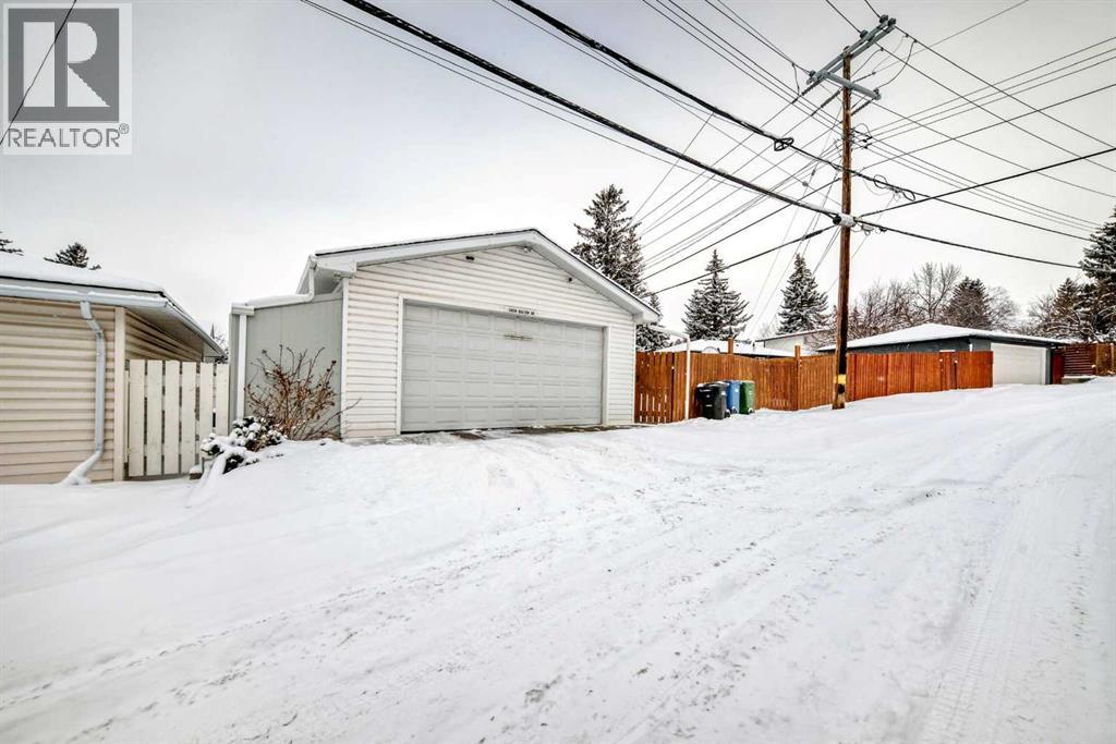 Single Family House Bungalow for Sale in  Dalton Drive NW Dalhousie Calgary 