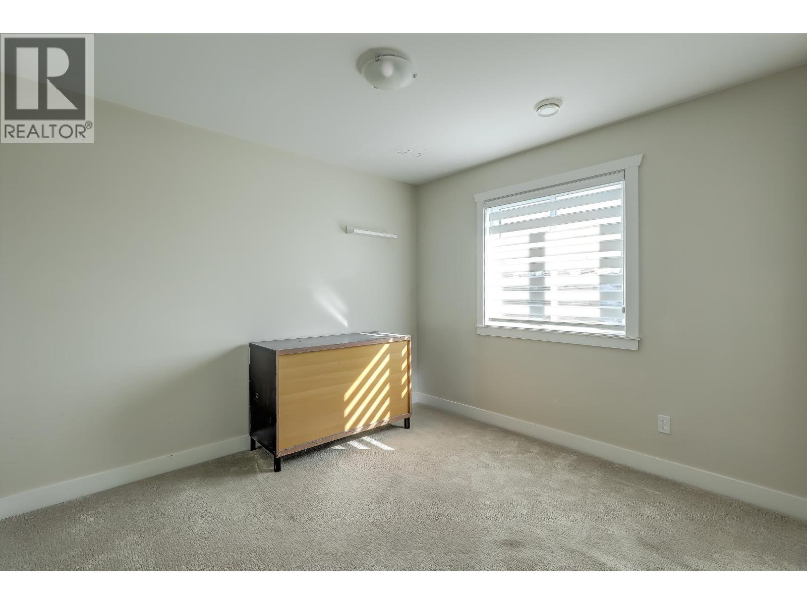 4620 RIVER Road West, Ladner