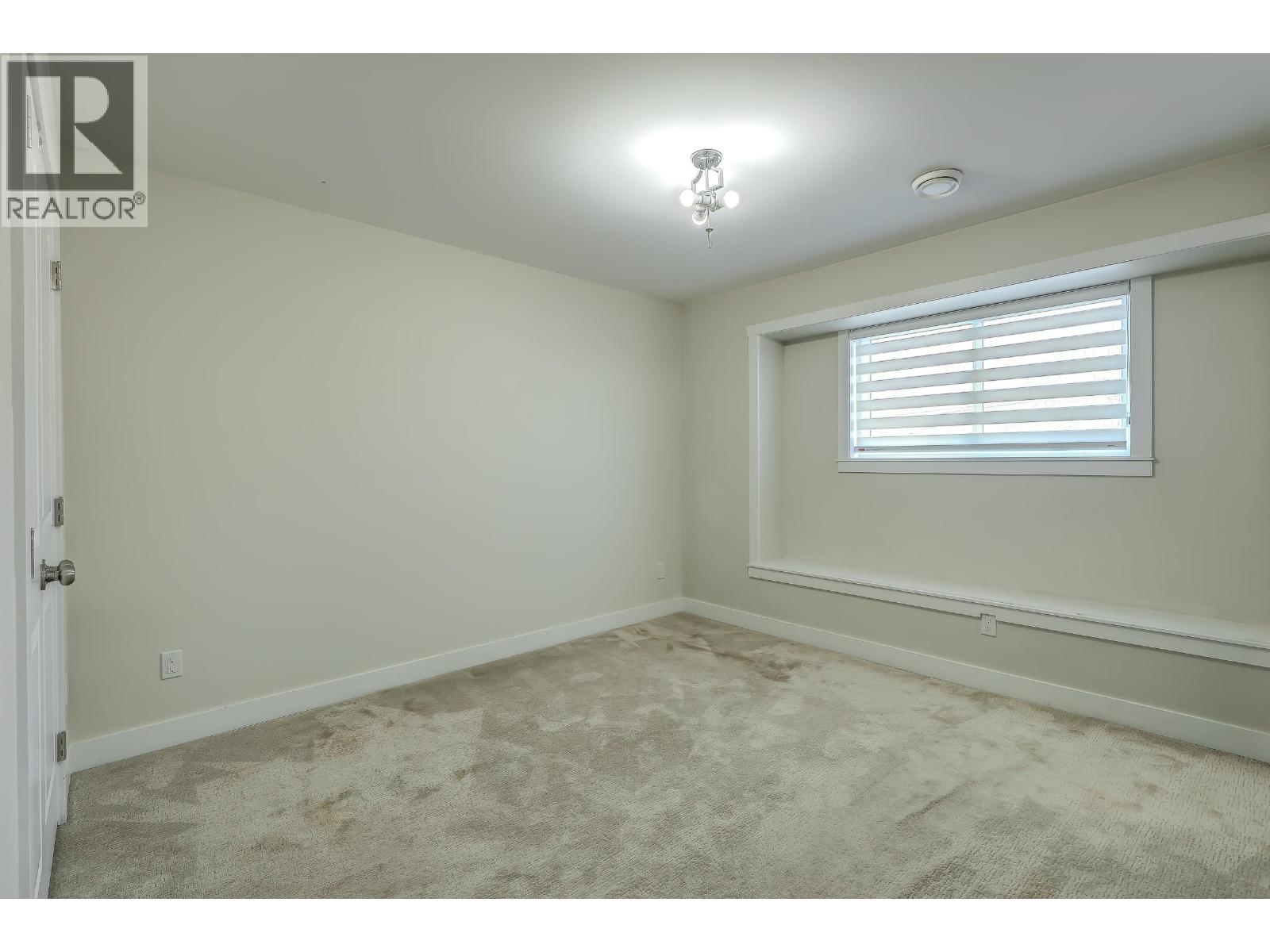 4620 RIVER Road West, Ladner