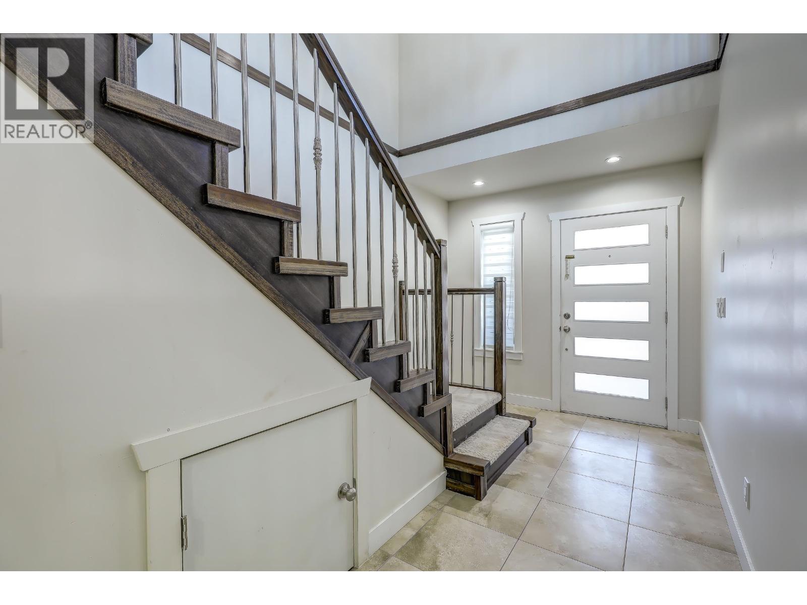 4620 RIVER Road West, Ladner