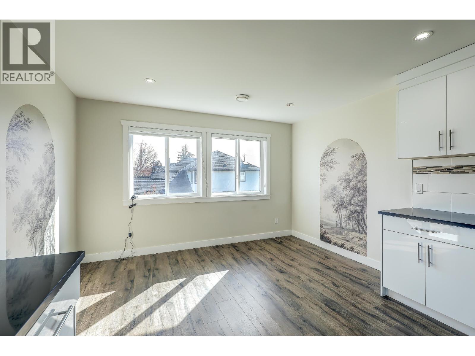 4620 RIVER Road West, Ladner