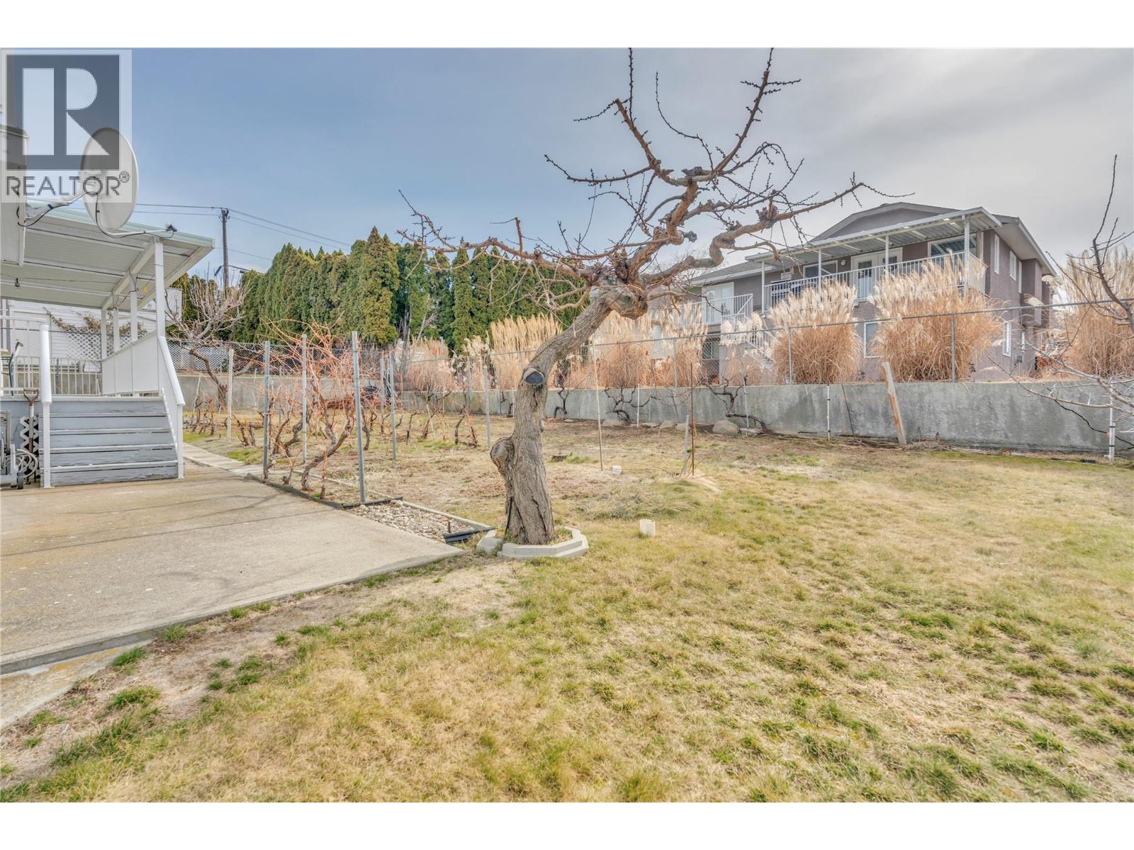 136 Rogers Crescent - 38