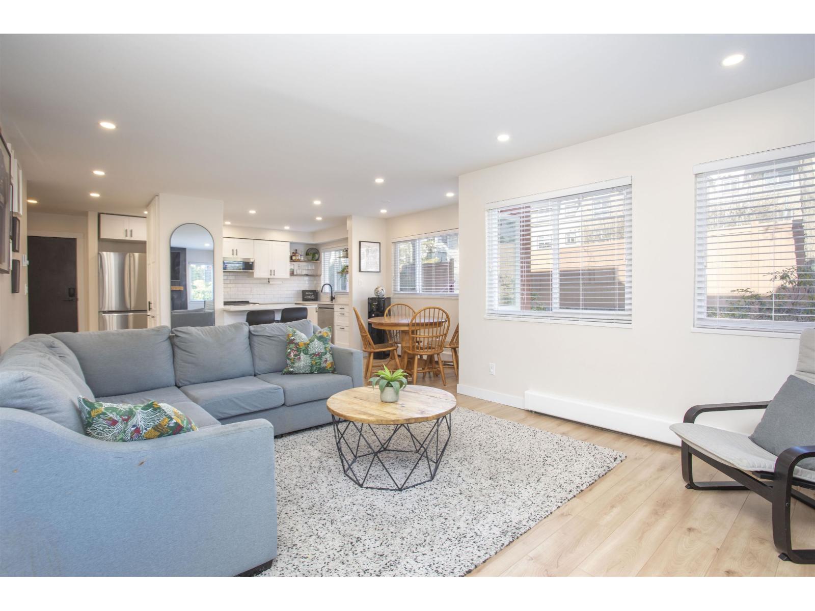 202 1381 MARTIN STREET, White Rock