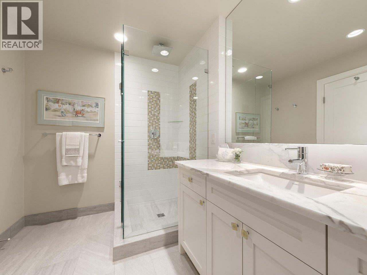 28 5650 HAMPTON PLACE, Vancouver