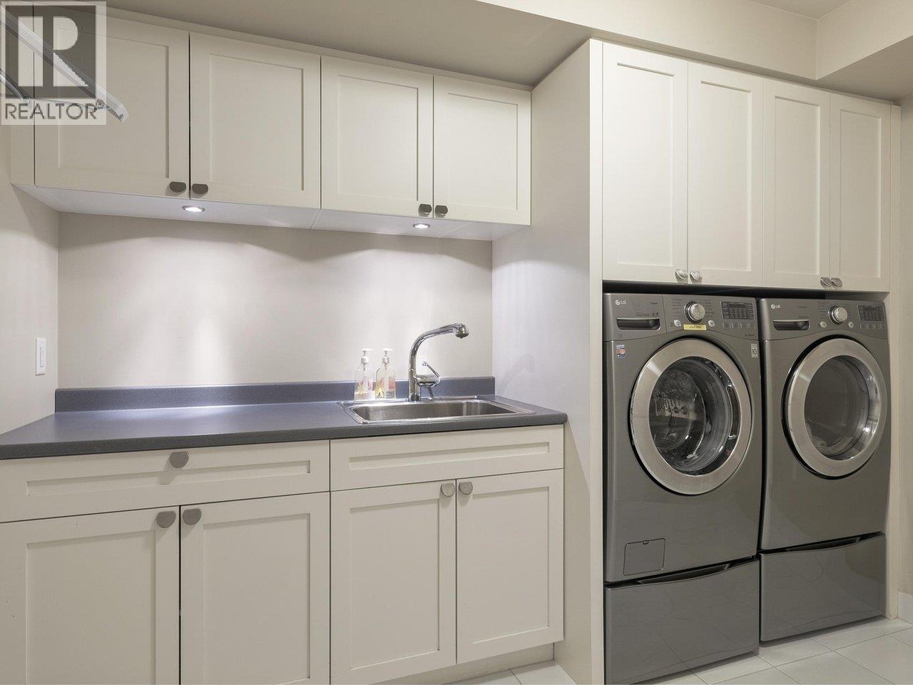 28 5650 HAMPTON PLACE, Vancouver