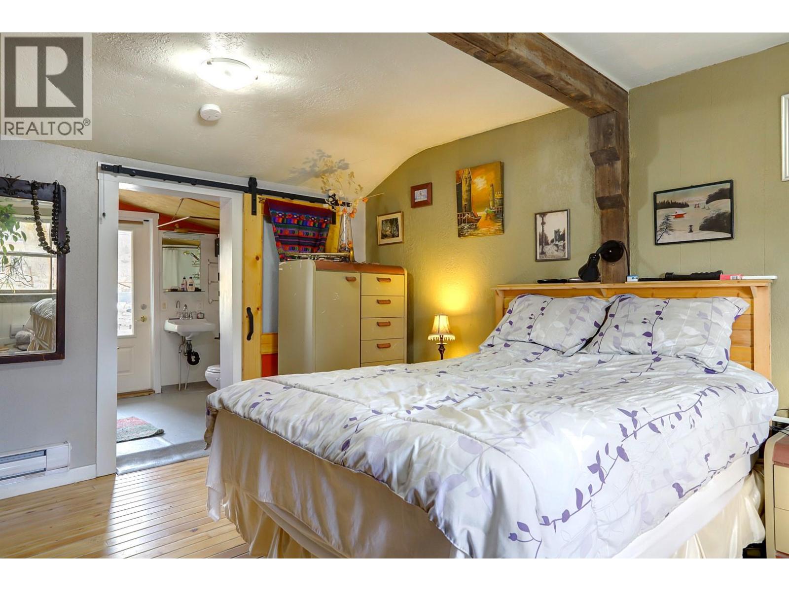 4204 34 Street, Vernon