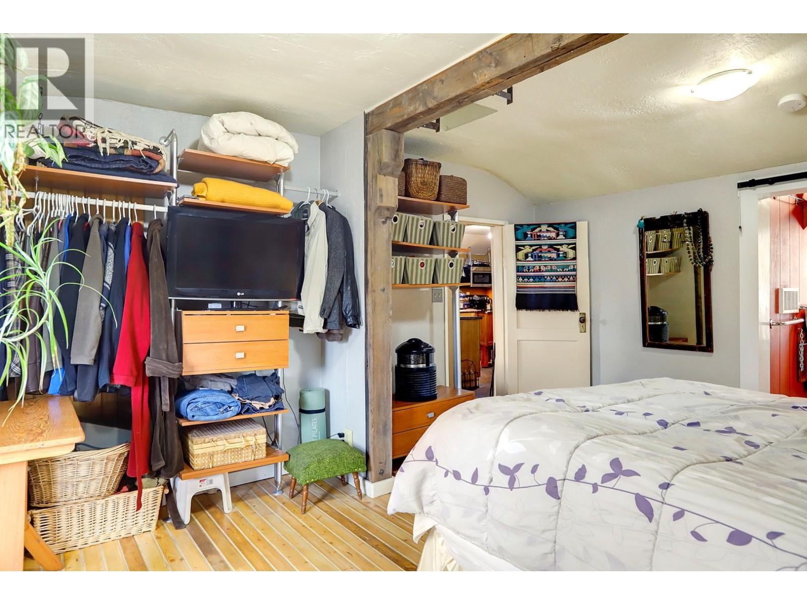 4204 34 Street, Vernon