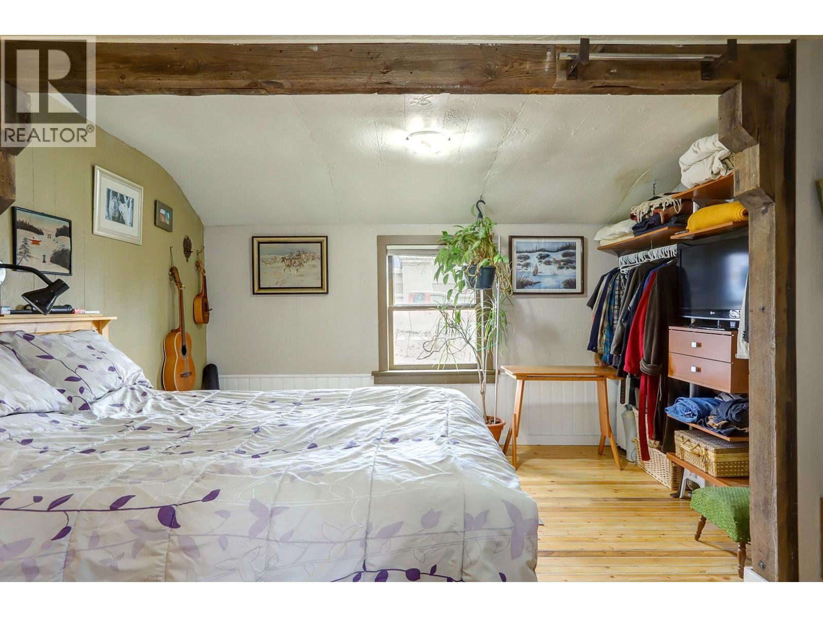 4204 34 Street, Vernon