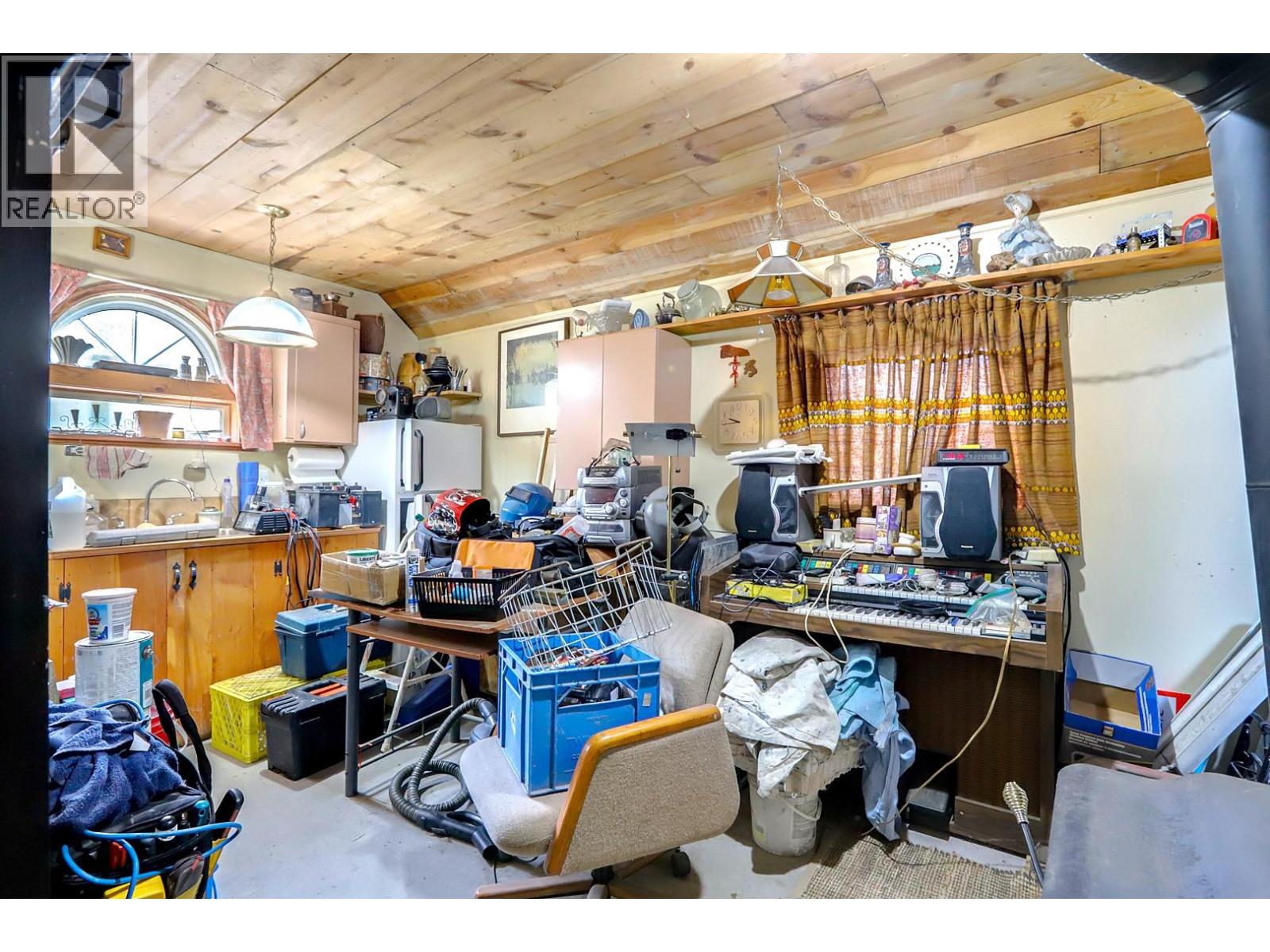 4204 34 Street, Vernon