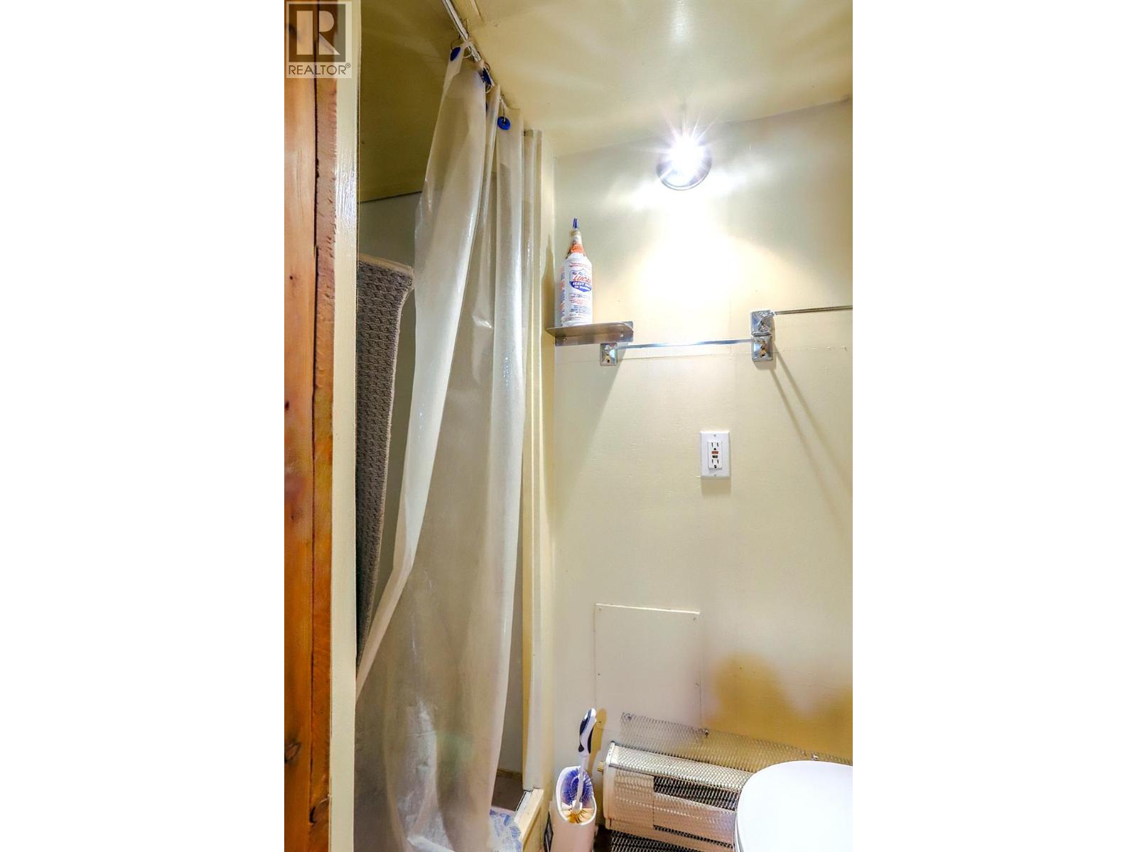 4204 34 Street, Vernon