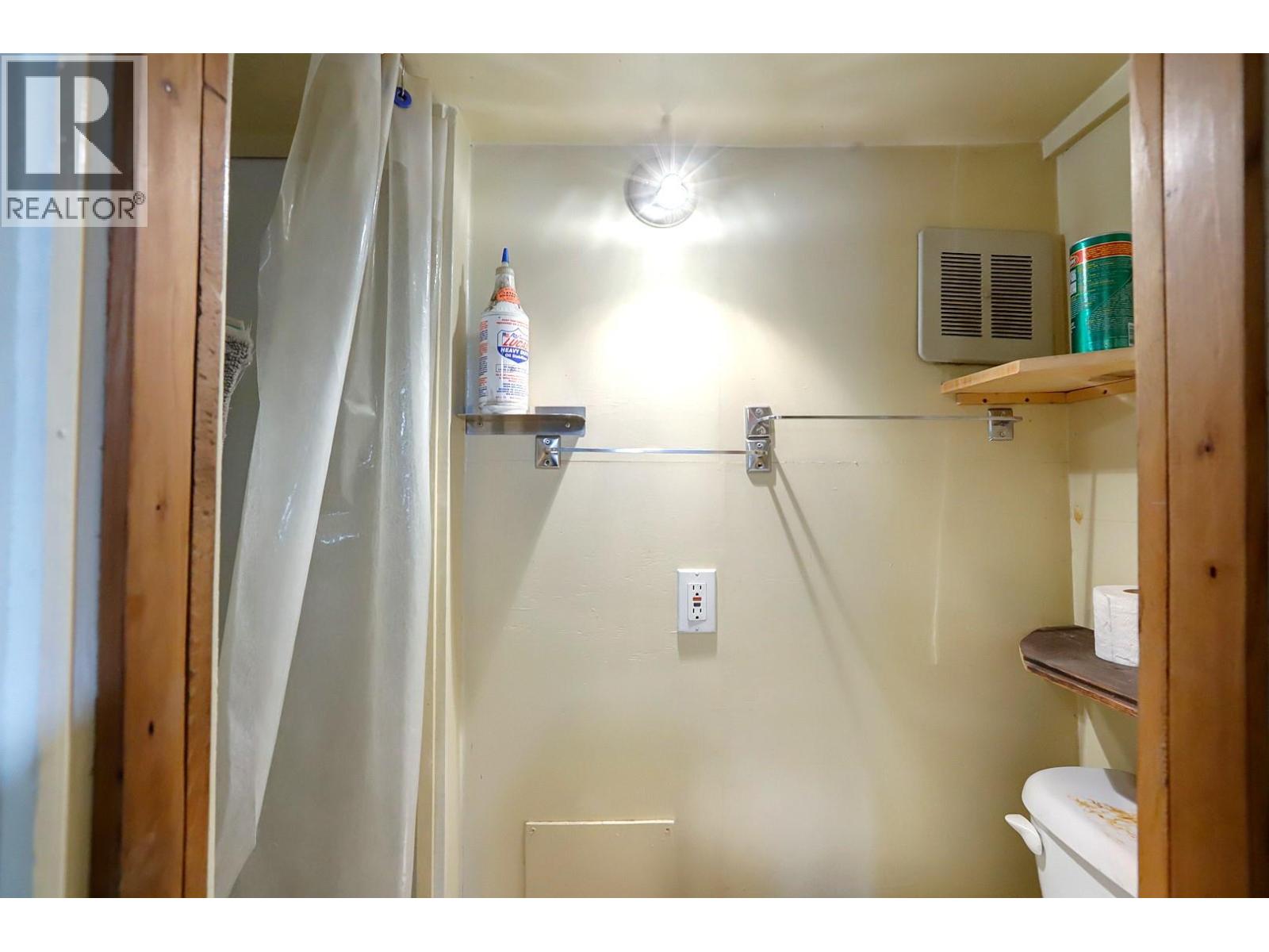 4204 34 Street, Vernon