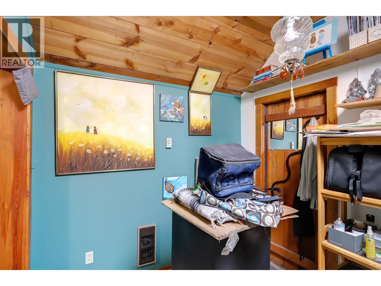 4204 34 Street, Vernon