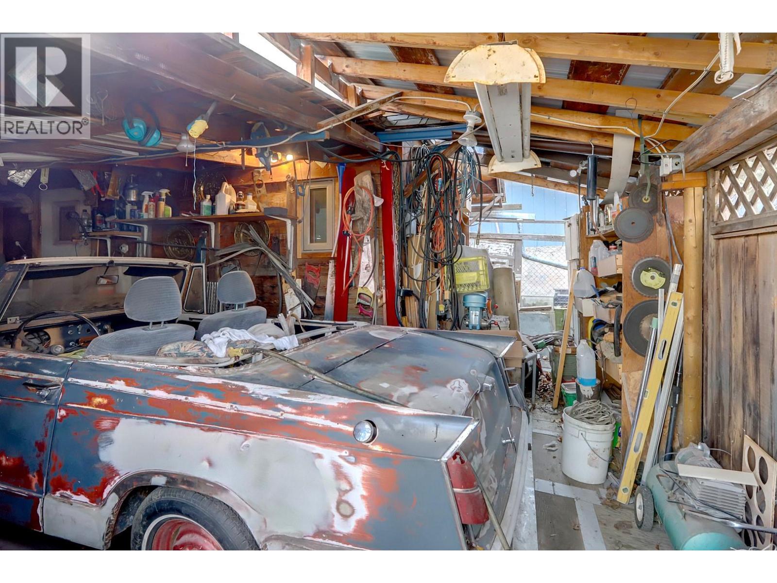 4204 34 Street, Vernon