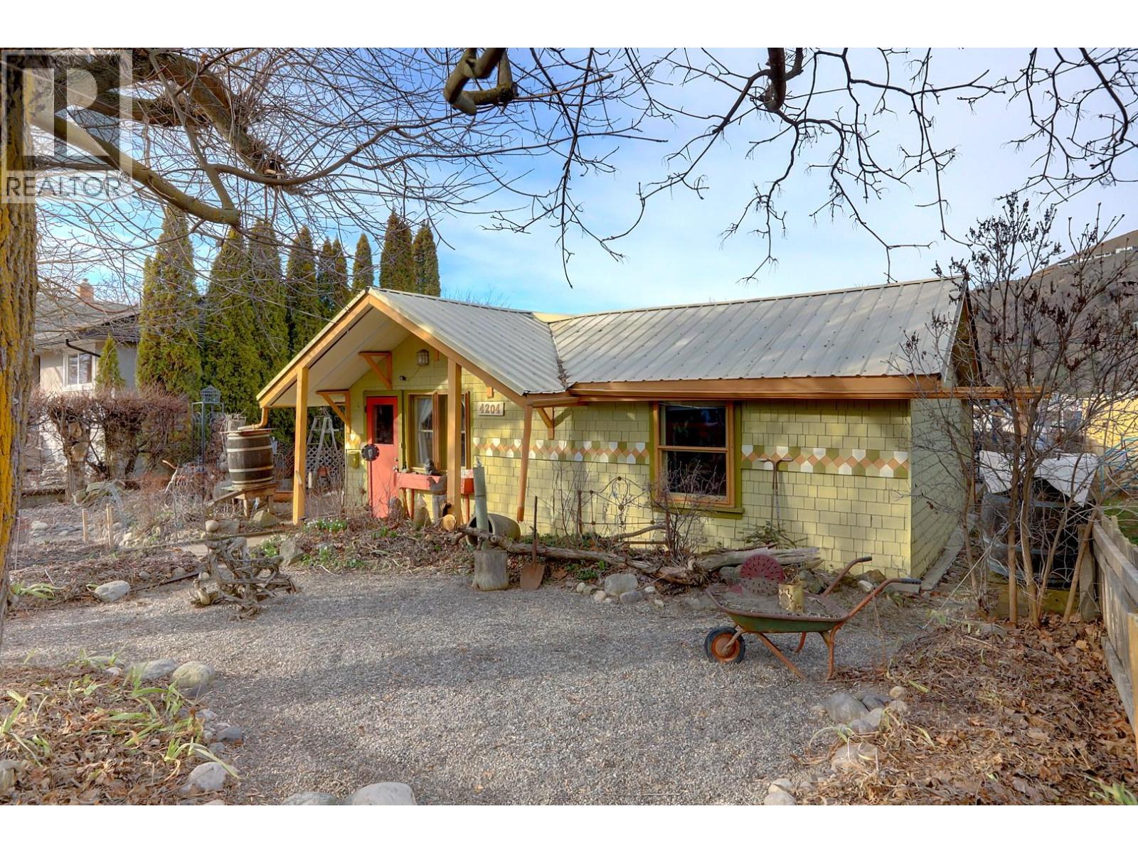 4204 34 Street, Vernon