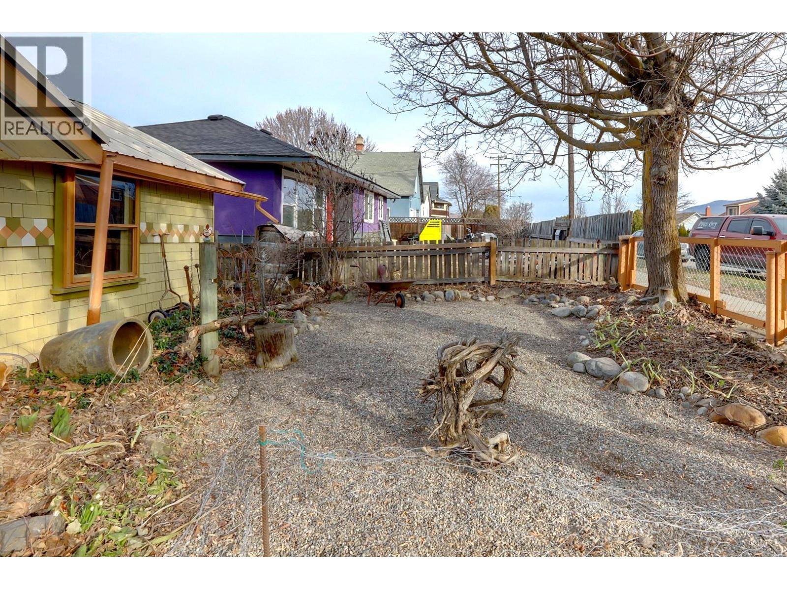 4204 34 Street, Vernon