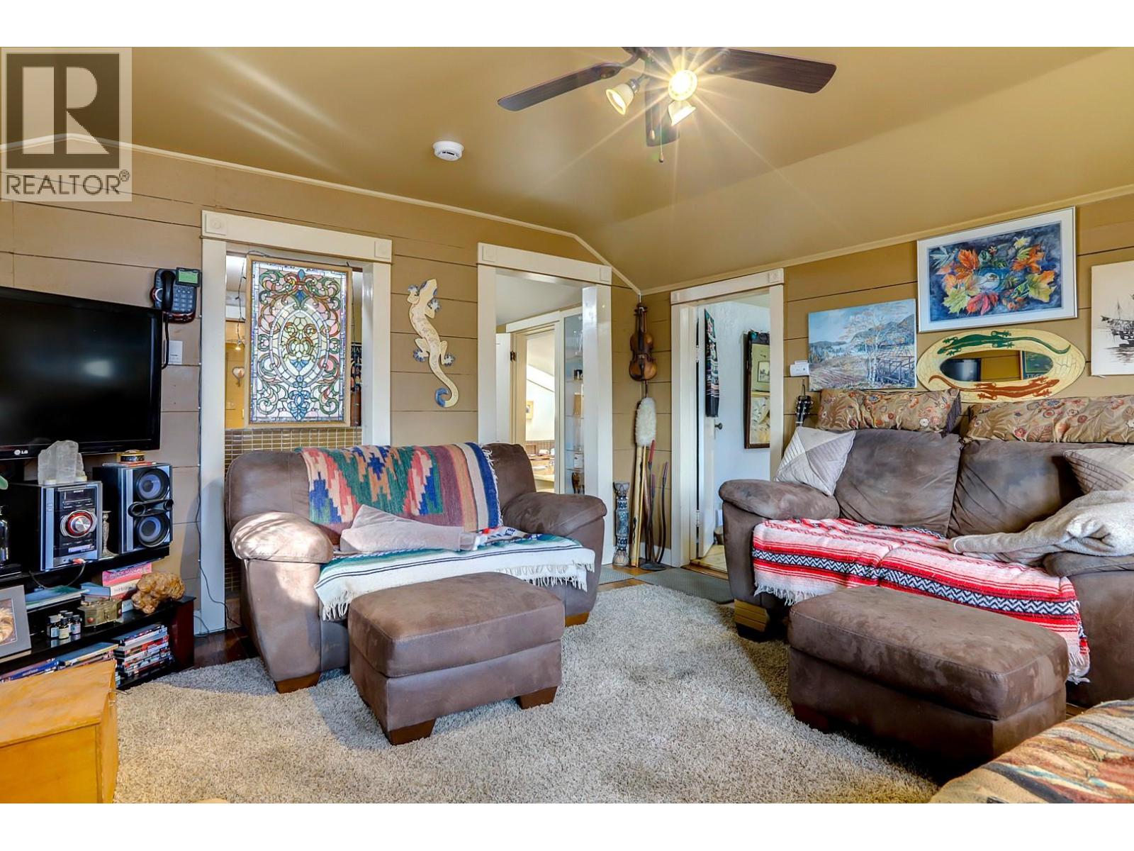 4204 34 Street, Vernon