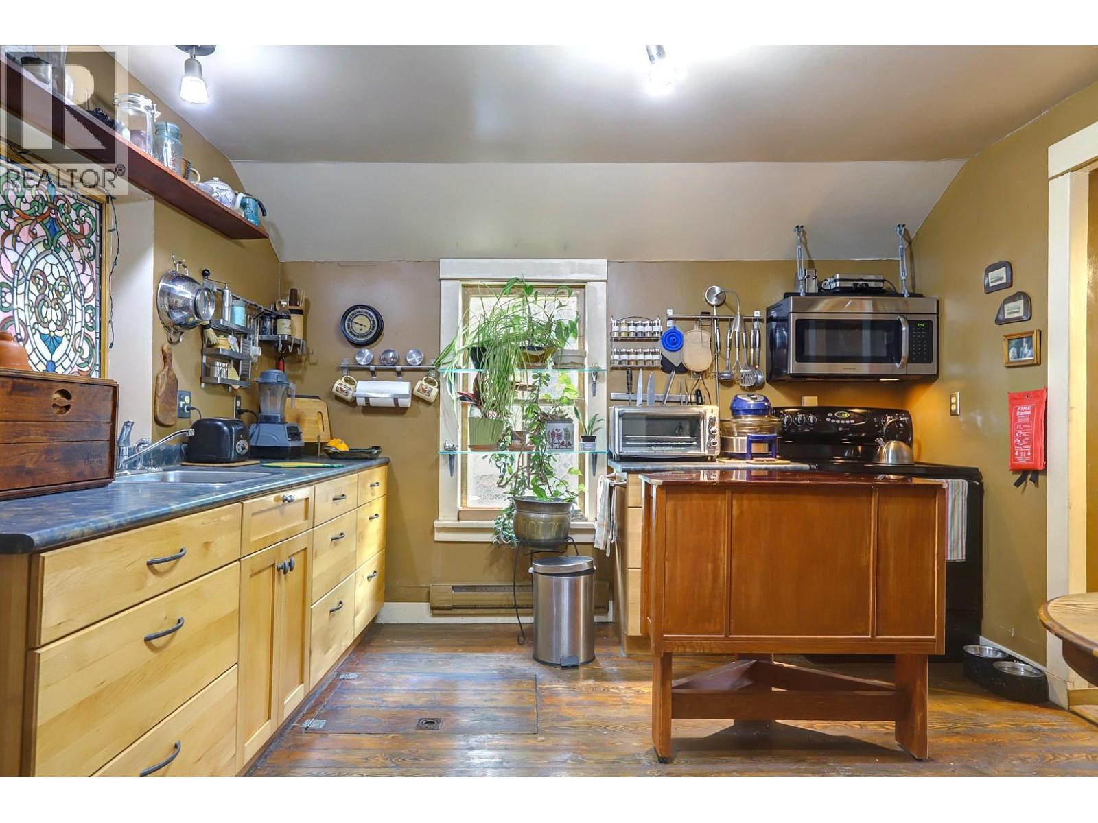 4204 34 Street, Vernon