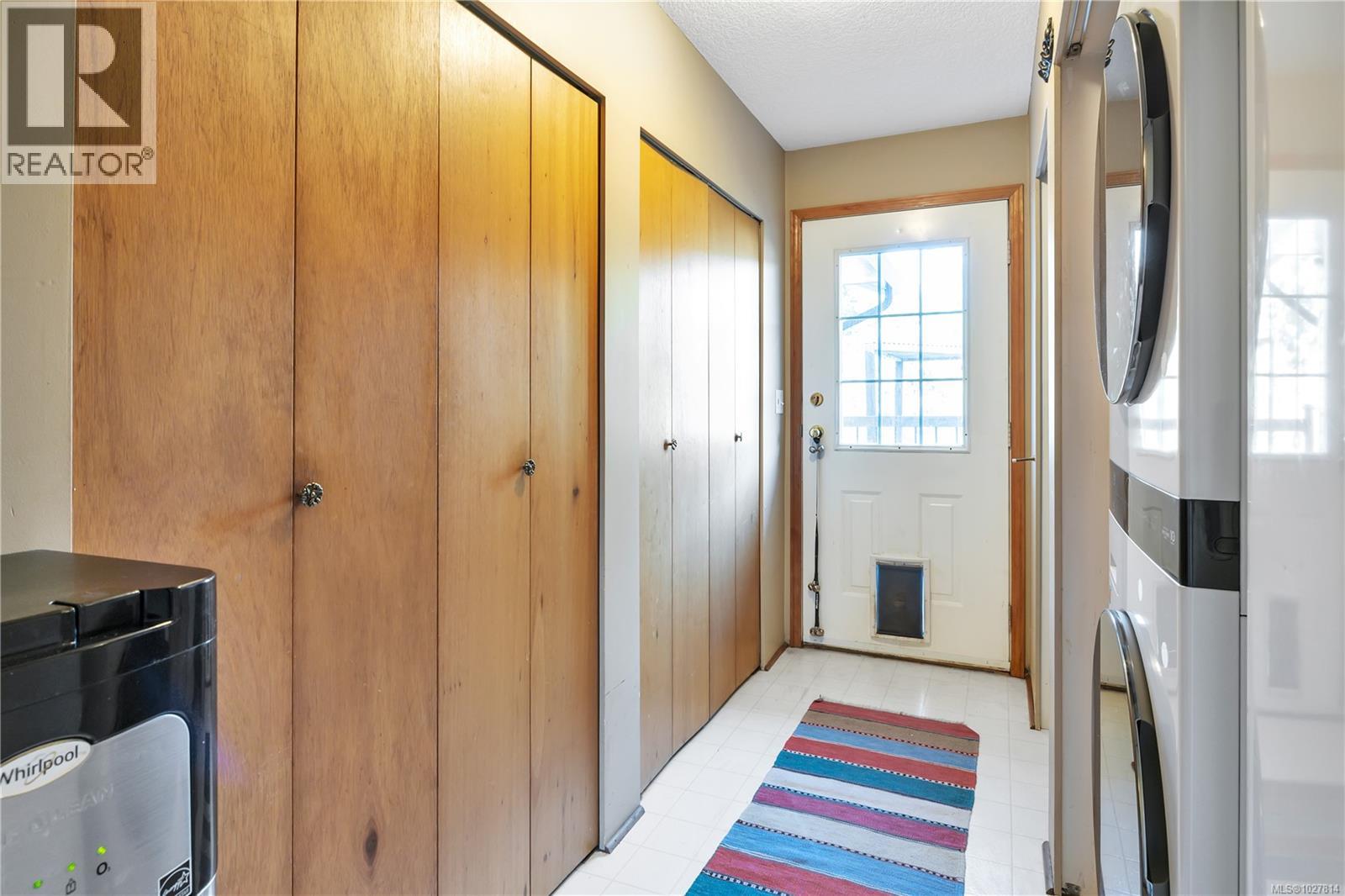 13655 Prospect Dr, Ladysmith