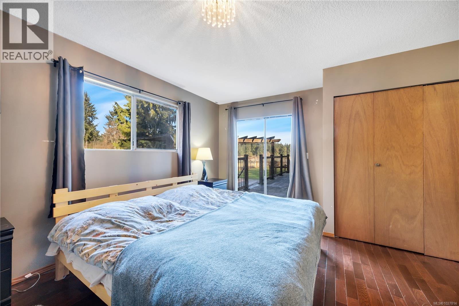 13655 Prospect Dr, Ladysmith