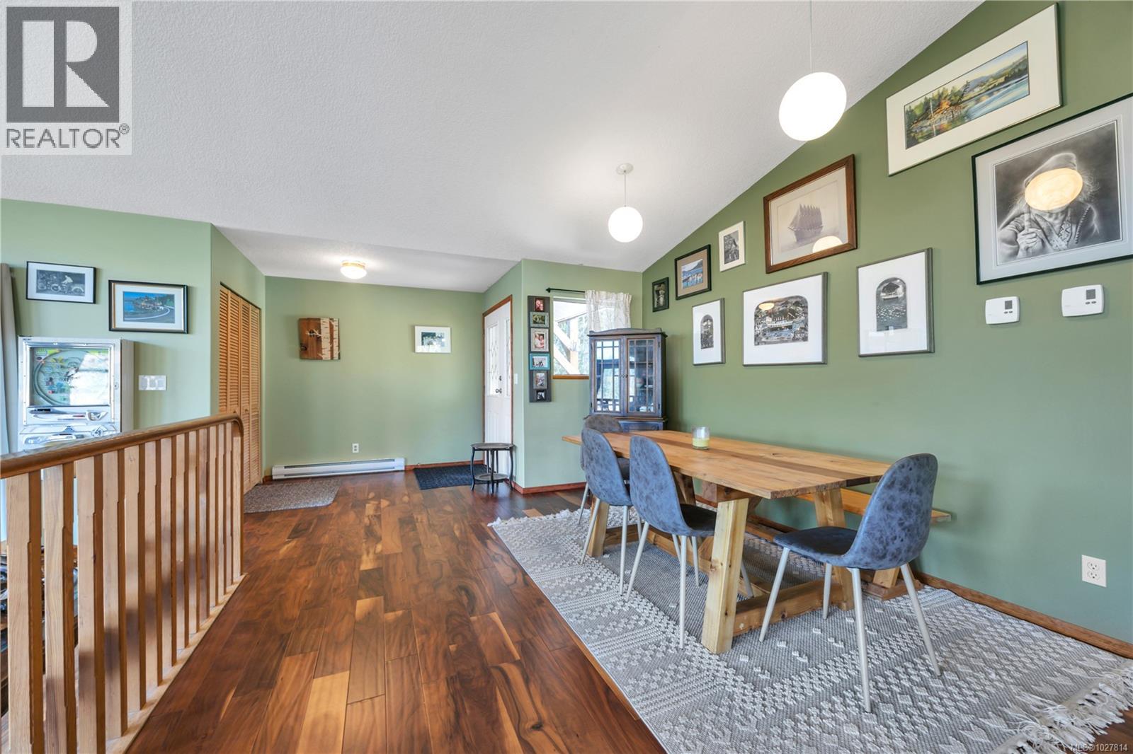 13655 Prospect Dr, Ladysmith