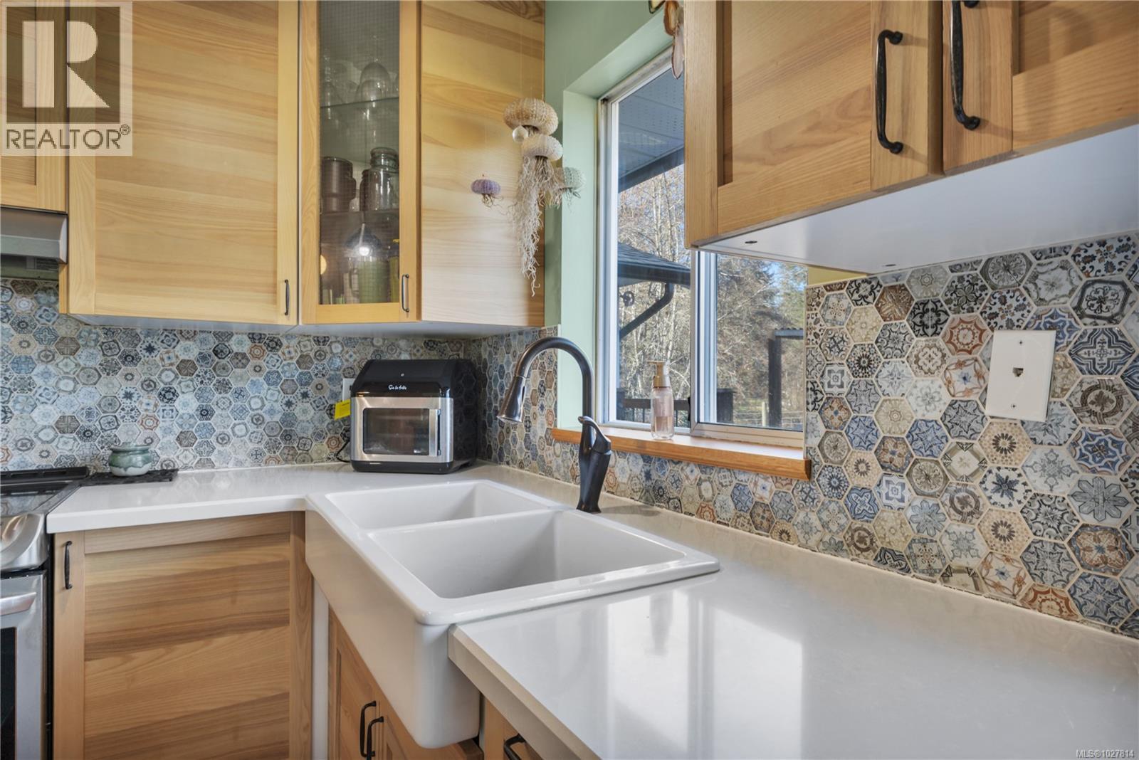 13655 Prospect Dr, Ladysmith