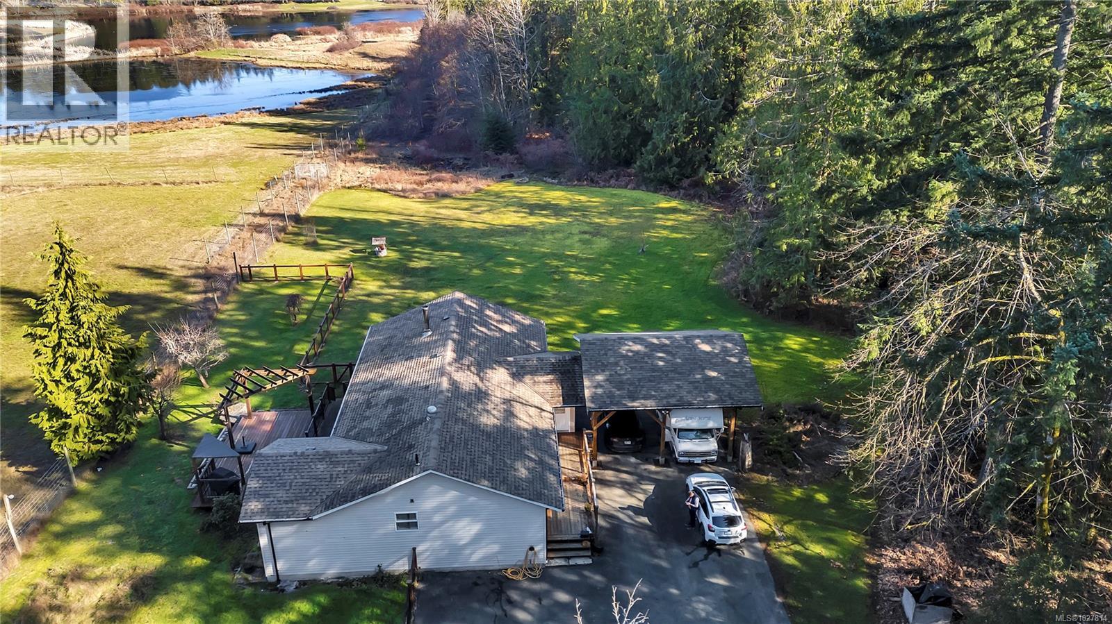 13655 Prospect Dr, Ladysmith