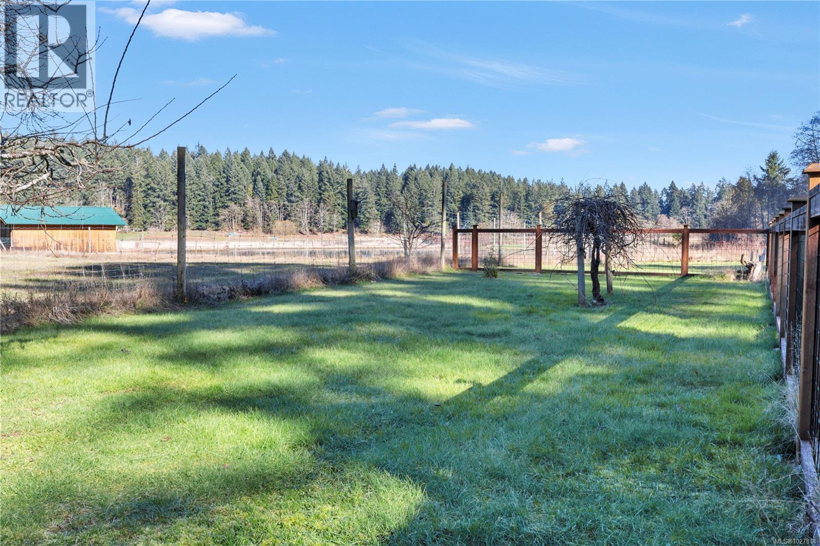 13655 Prospect Dr, Ladysmith