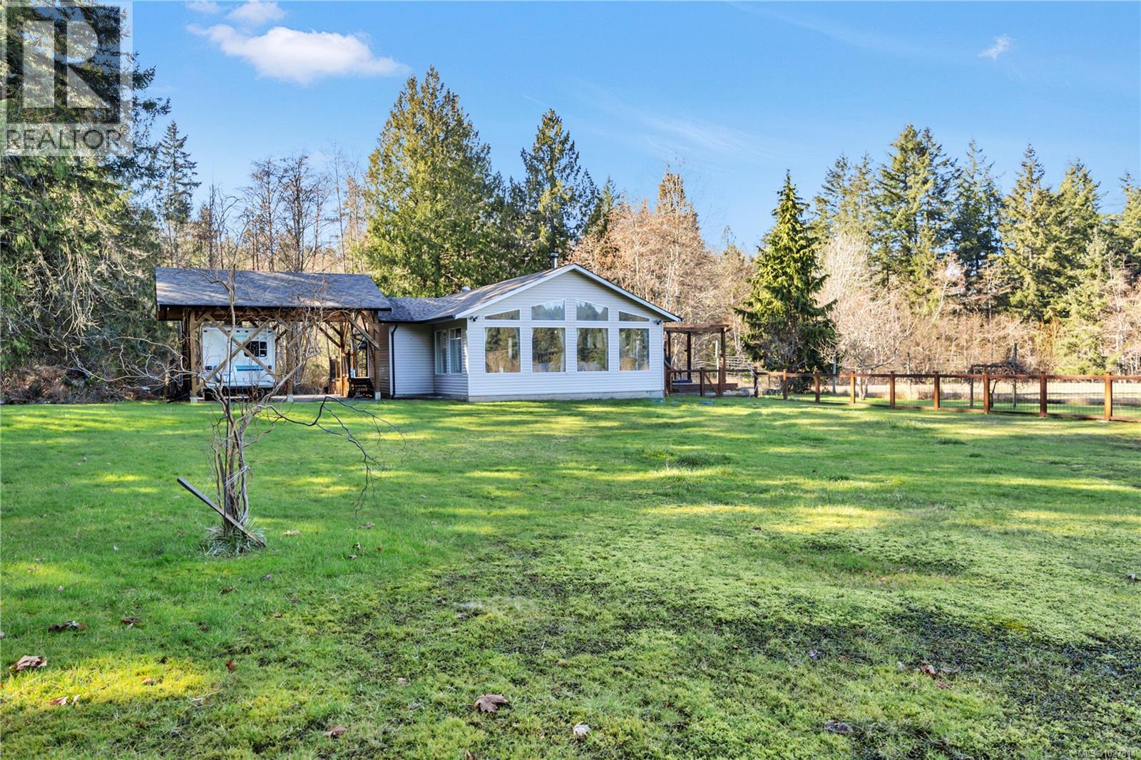 13655 Prospect Dr, Ladysmith