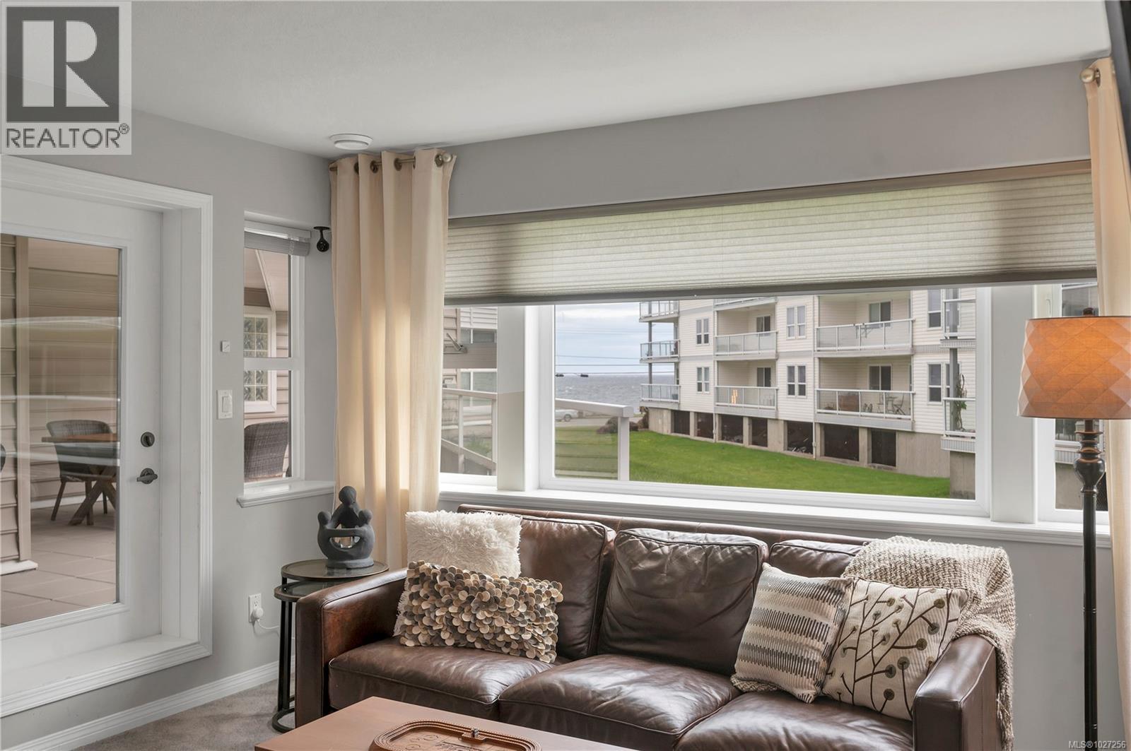 #107 350 ISLAND HWY S - 14