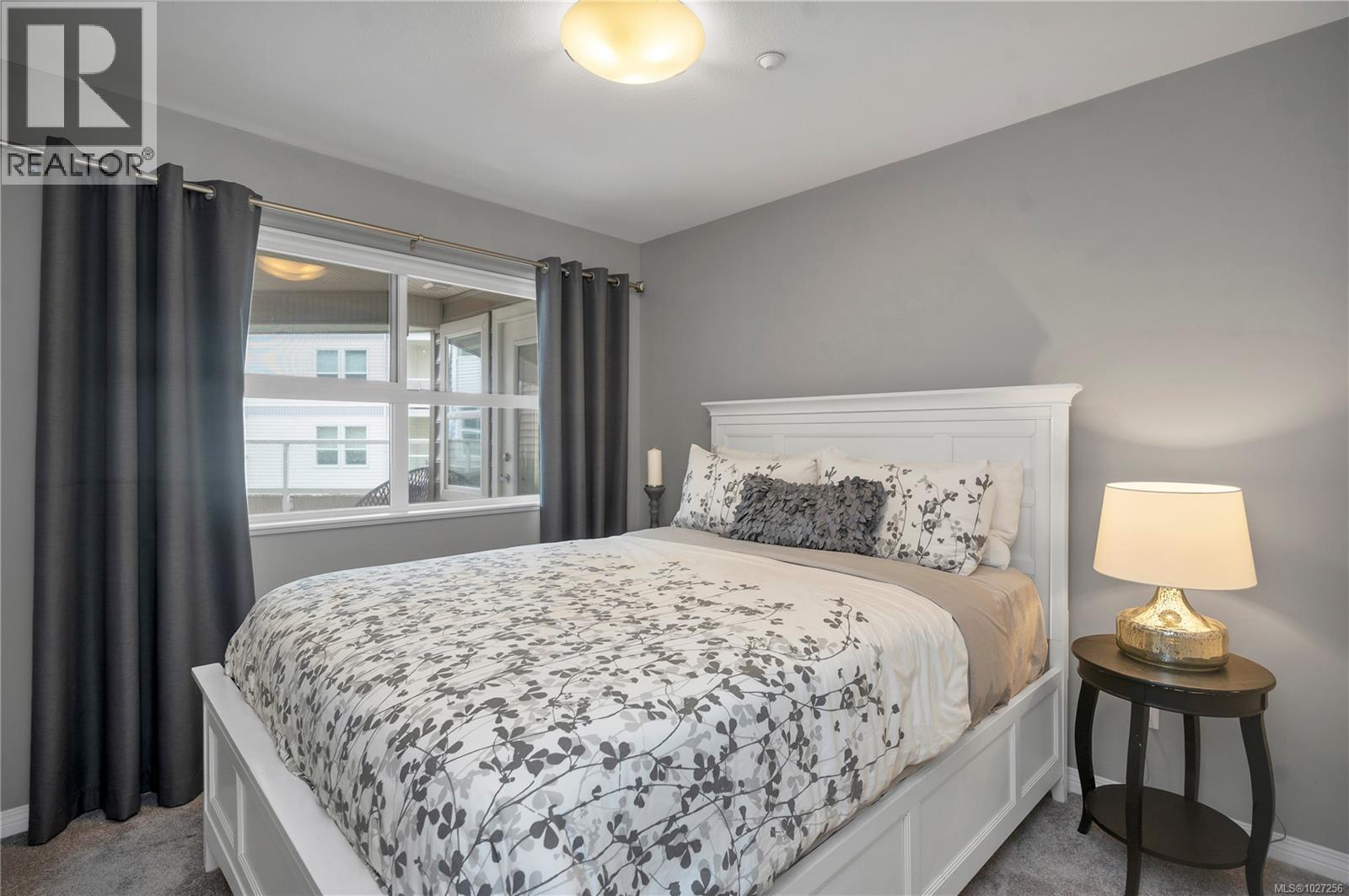 #107 350 ISLAND HWY S - 26