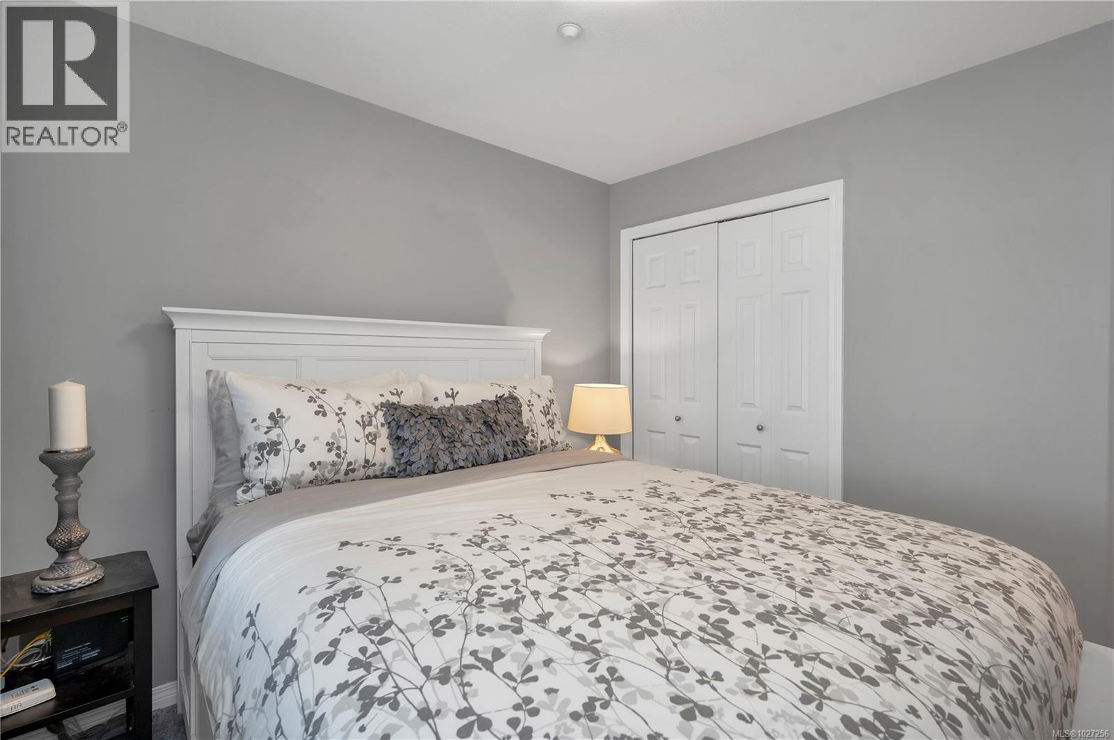 #107 350 ISLAND HWY S - 28