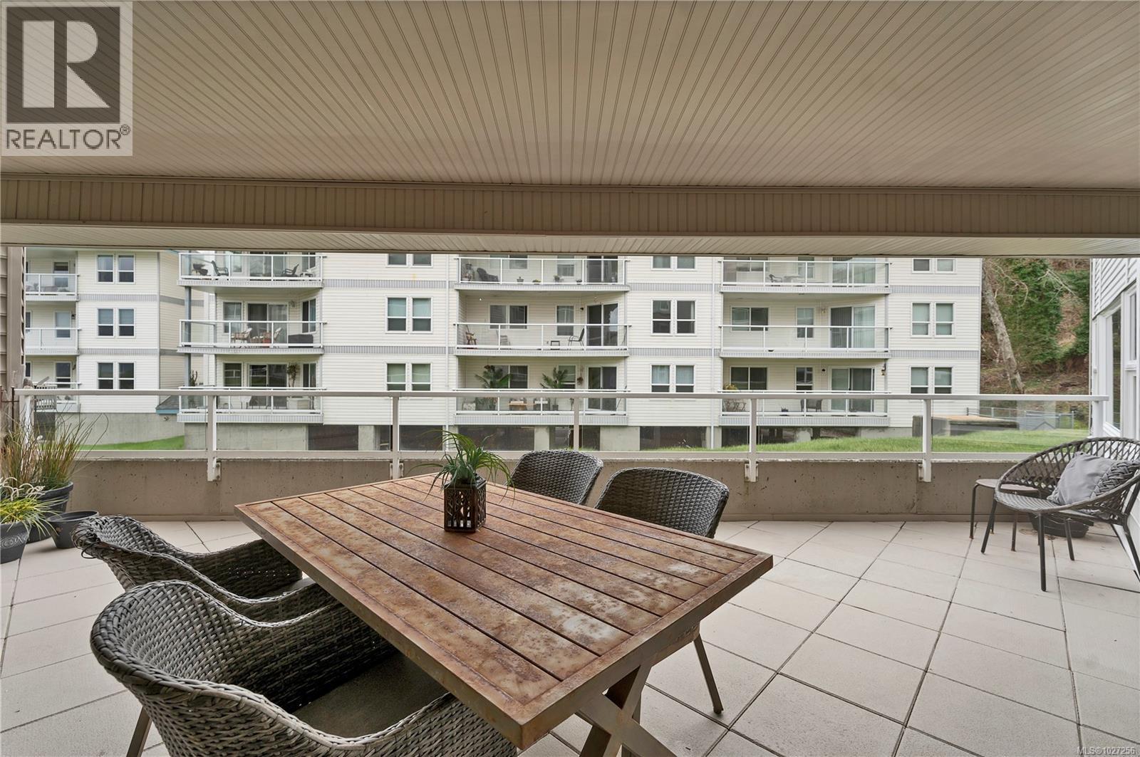 #107 350 ISLAND HWY S - 36