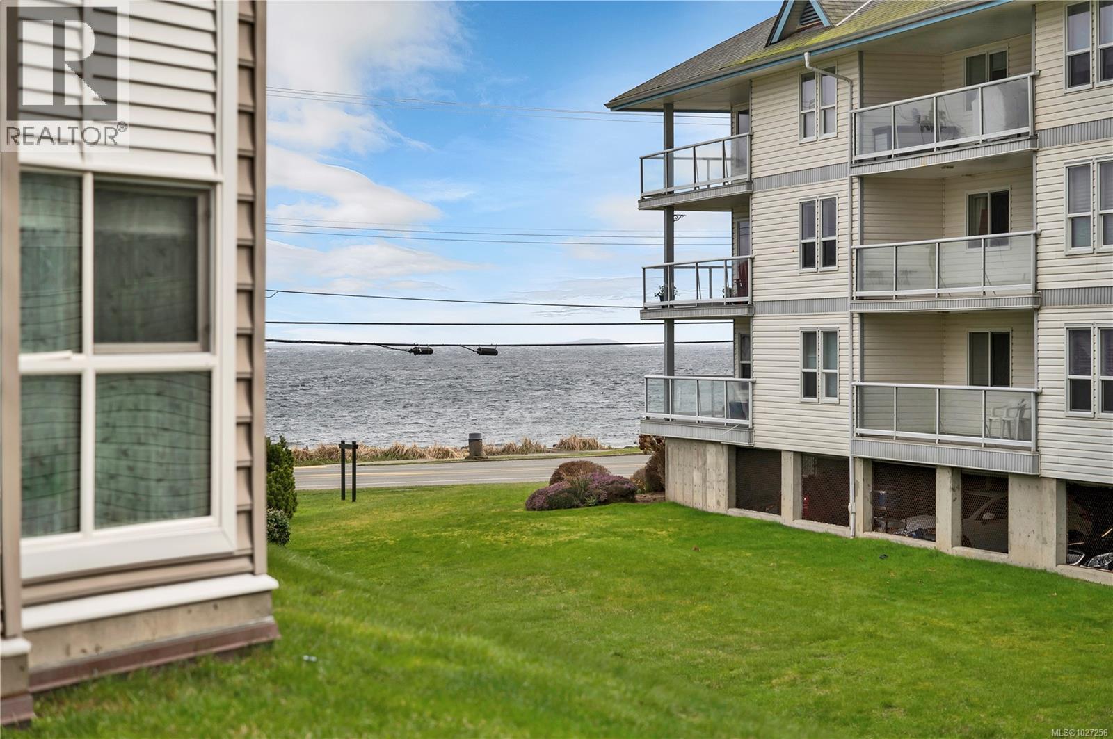 #107 350 ISLAND HWY S - 38