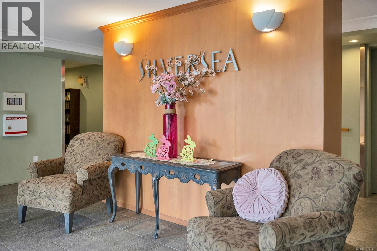 #107 350 ISLAND HWY S - 39