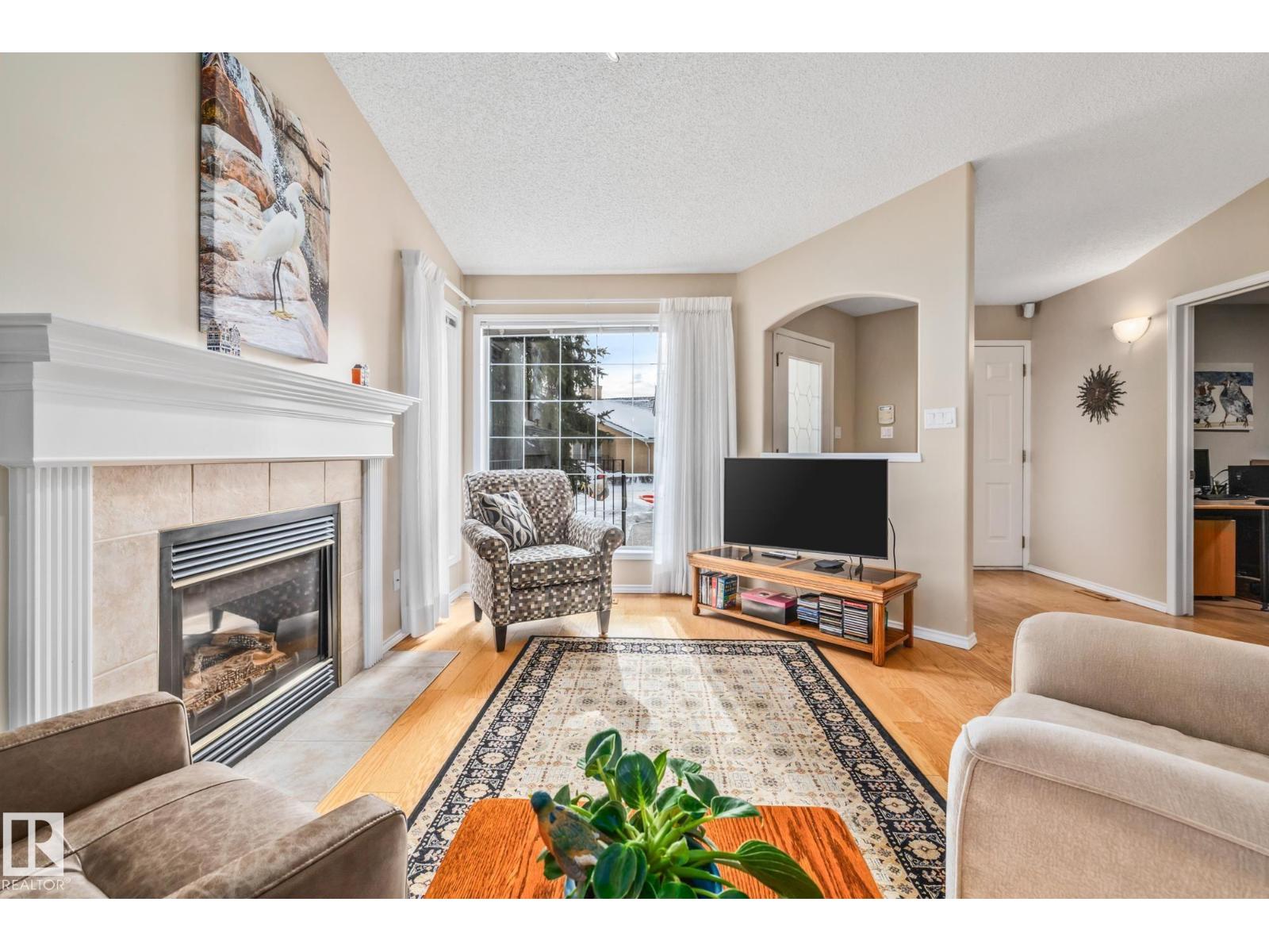 
          48 920 119 Street NW
            <br/>
            <span>Edmonton</span>
            , 
            <span>AB</span>
             <span>T6J7H2</span>
         - Photo 9