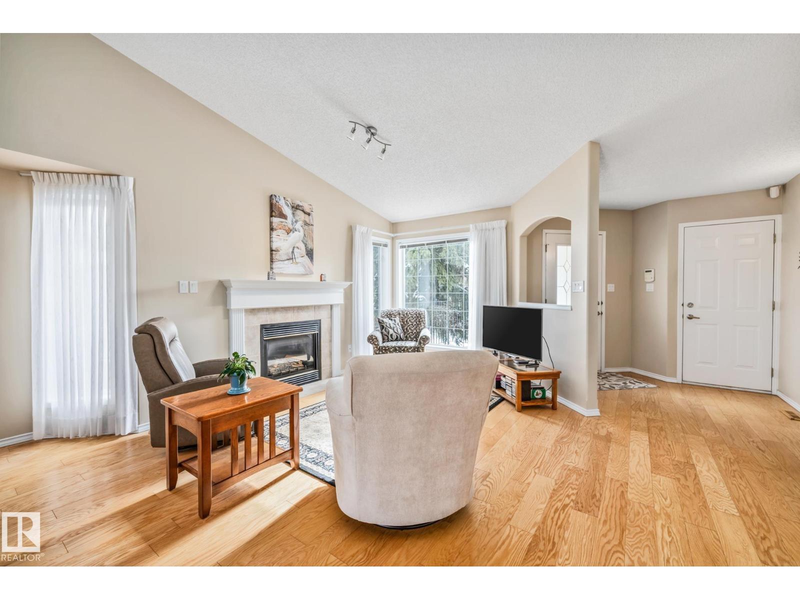 
          48 920 119 Street NW
            <br/>
            <span>Edmonton</span>
            , 
            <span>AB</span>
             <span>T6J7H2</span>
         - Photo 10