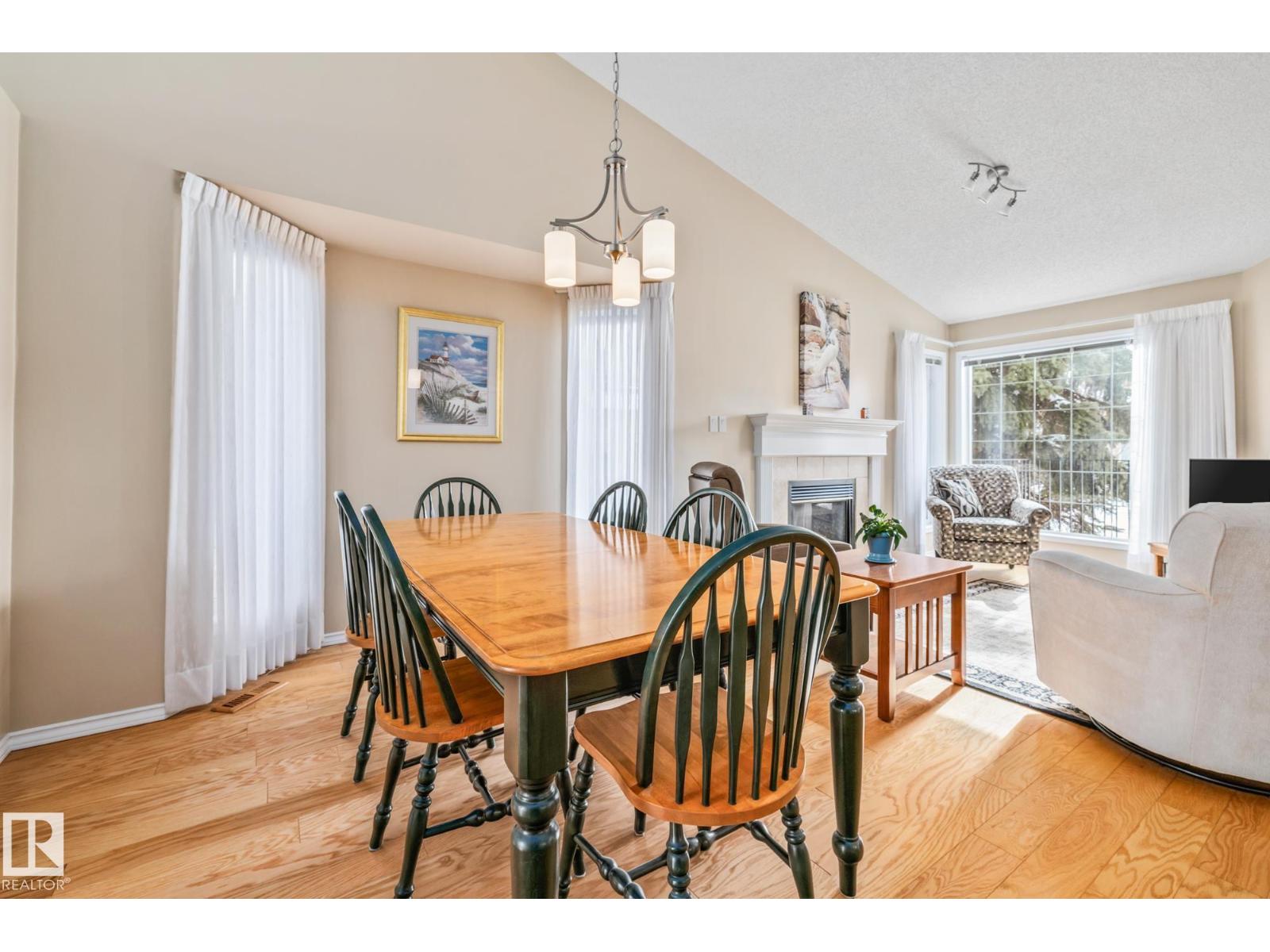 
          48 920 119 Street NW
            <br/>
            <span>Edmonton</span>
            , 
            <span>AB</span>
             <span>T6J7H2</span>
         - Photo 11