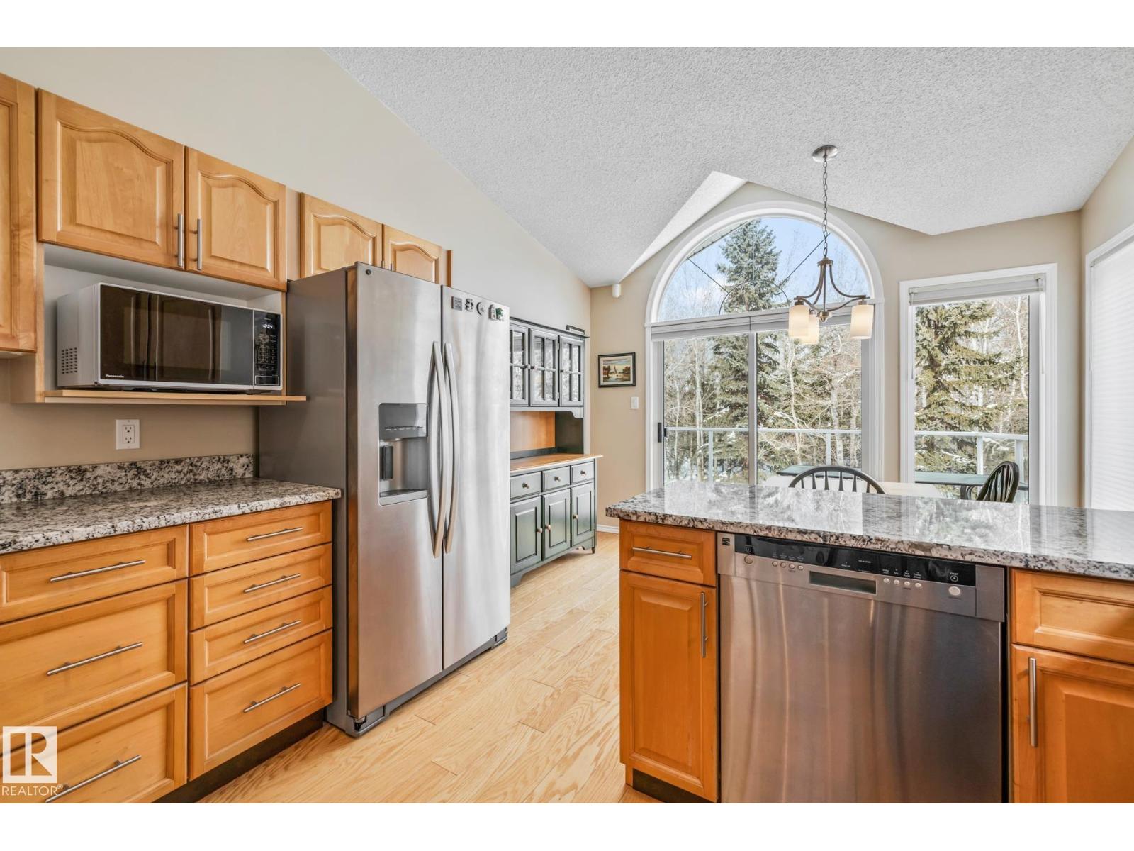 
          48 920 119 Street NW
            <br/>
            <span>Edmonton</span>
            , 
            <span>AB</span>
             <span>T6J7H2</span>
         - Photo 16