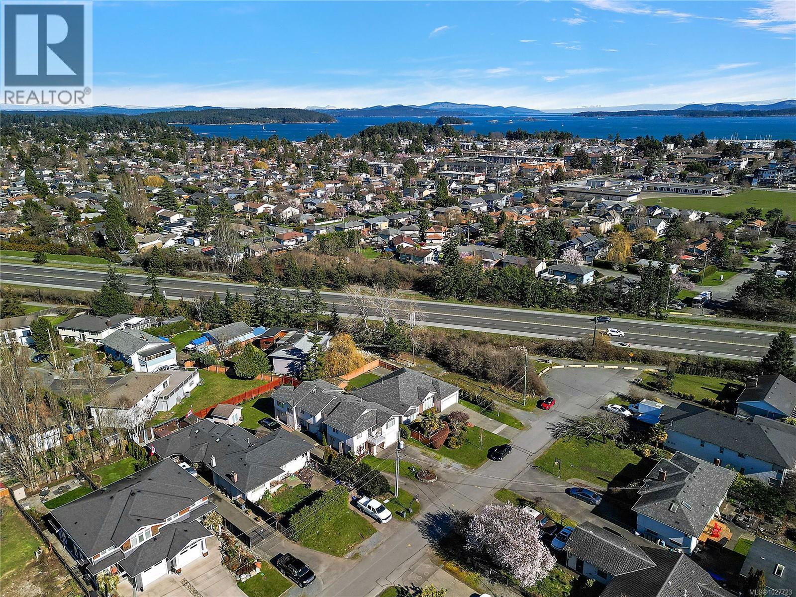  2124 James White Boulevard West, Sidney