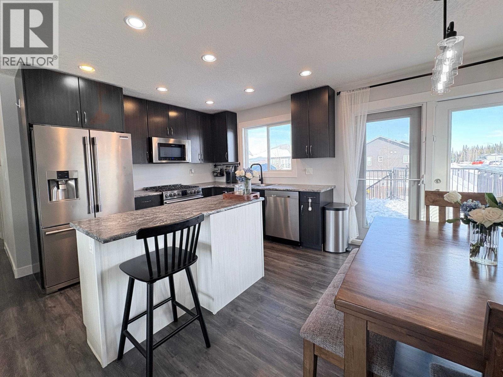 5228 WOODVALLEY DRIVE - 11