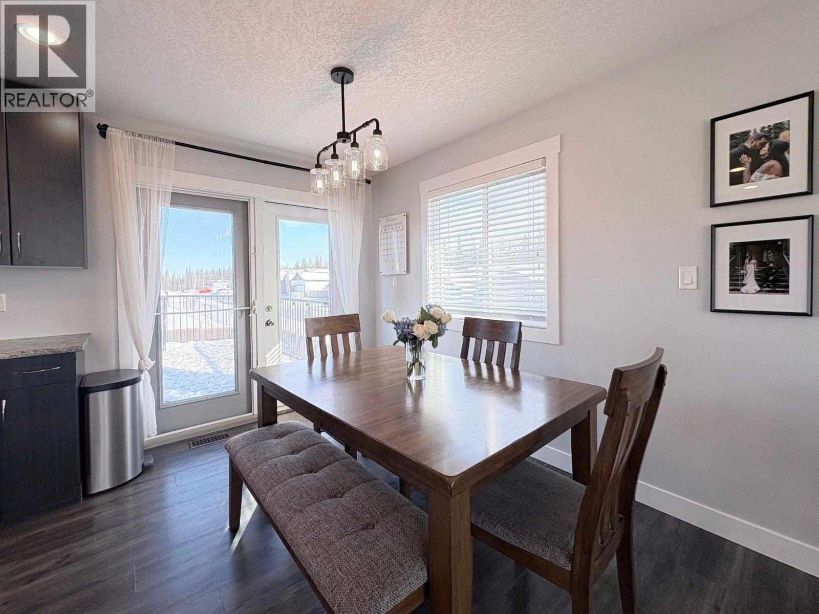 5228 WOODVALLEY DRIVE - 13