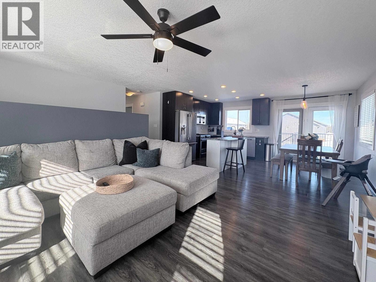 5228 WOODVALLEY DRIVE - 15