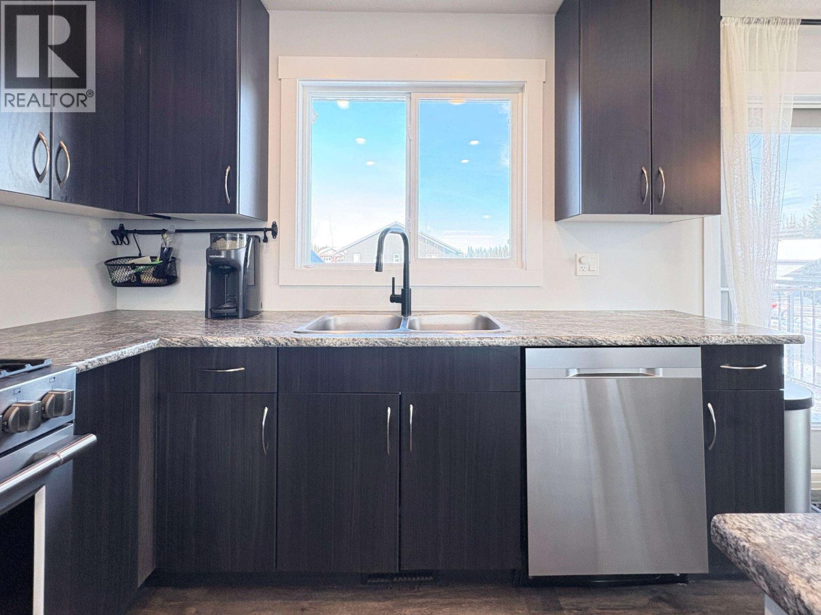 5228 WOODVALLEY DRIVE - 9