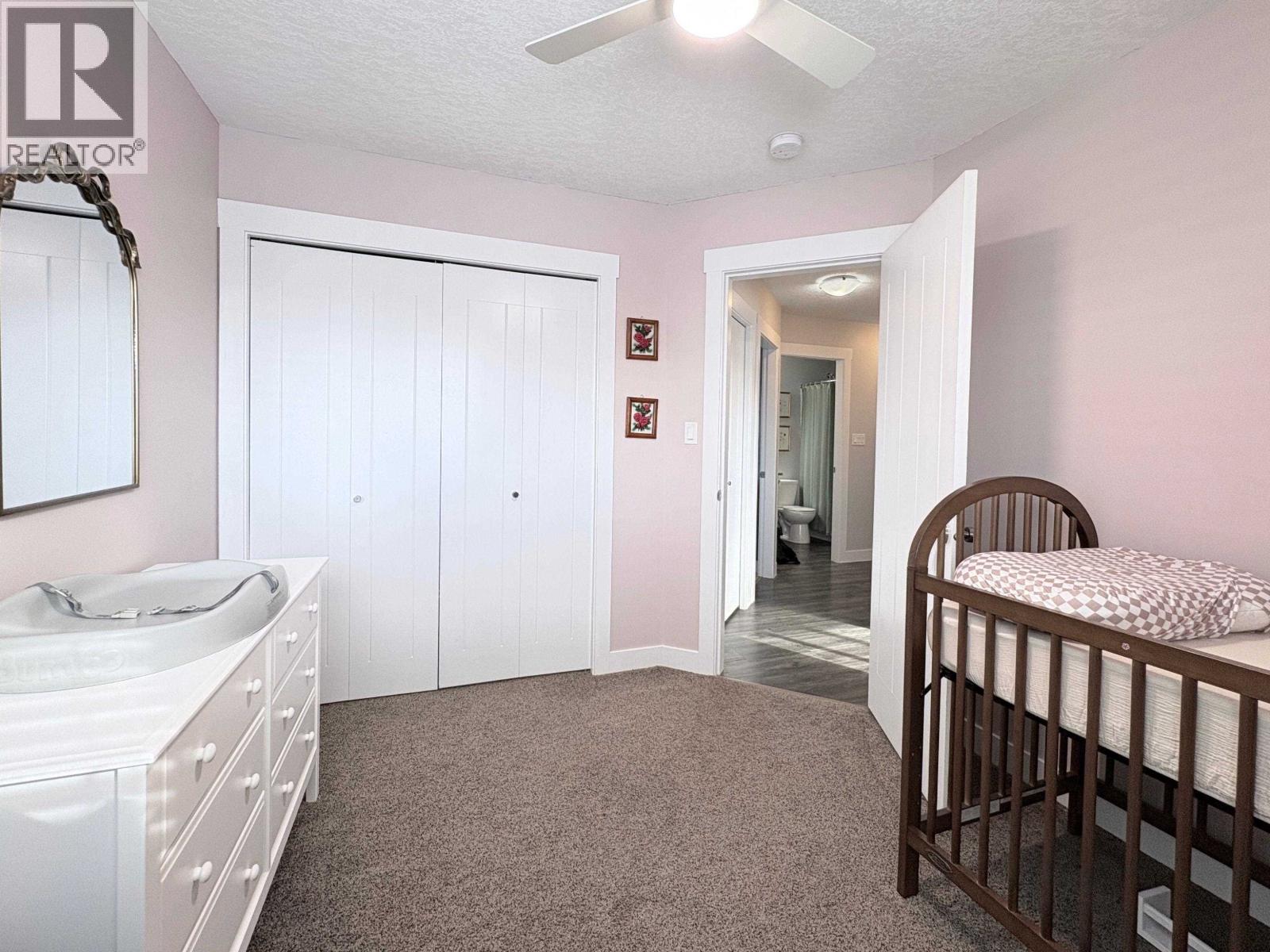 5228 WOODVALLEY DRIVE - 24