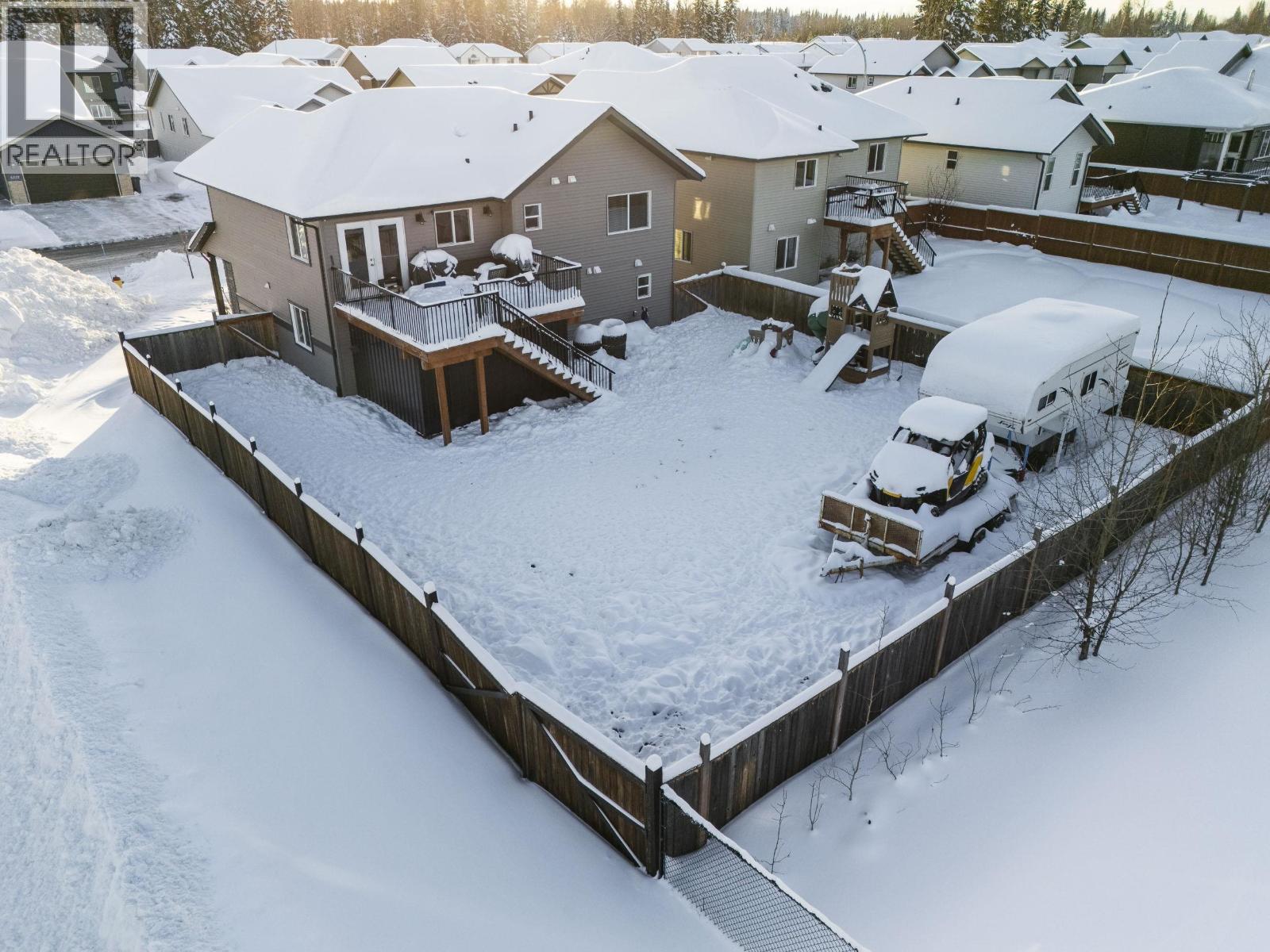 5228 WOODVALLEY DRIVE - 35