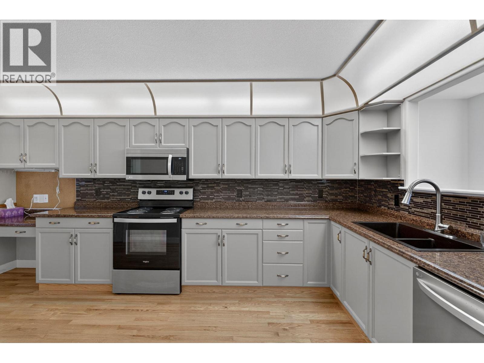 1800 Parkview Crescent Unit# 13 Lot# SL13, Kelowna