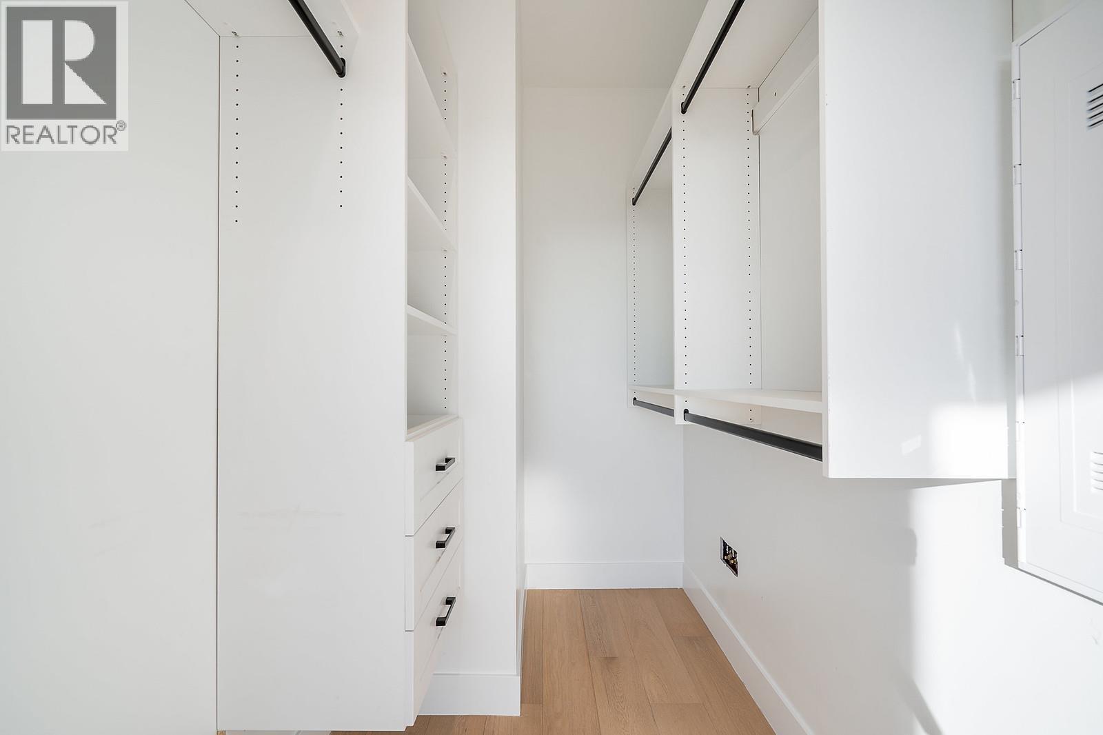 101 1204 HAMMOND AVENUE, Coquitlam